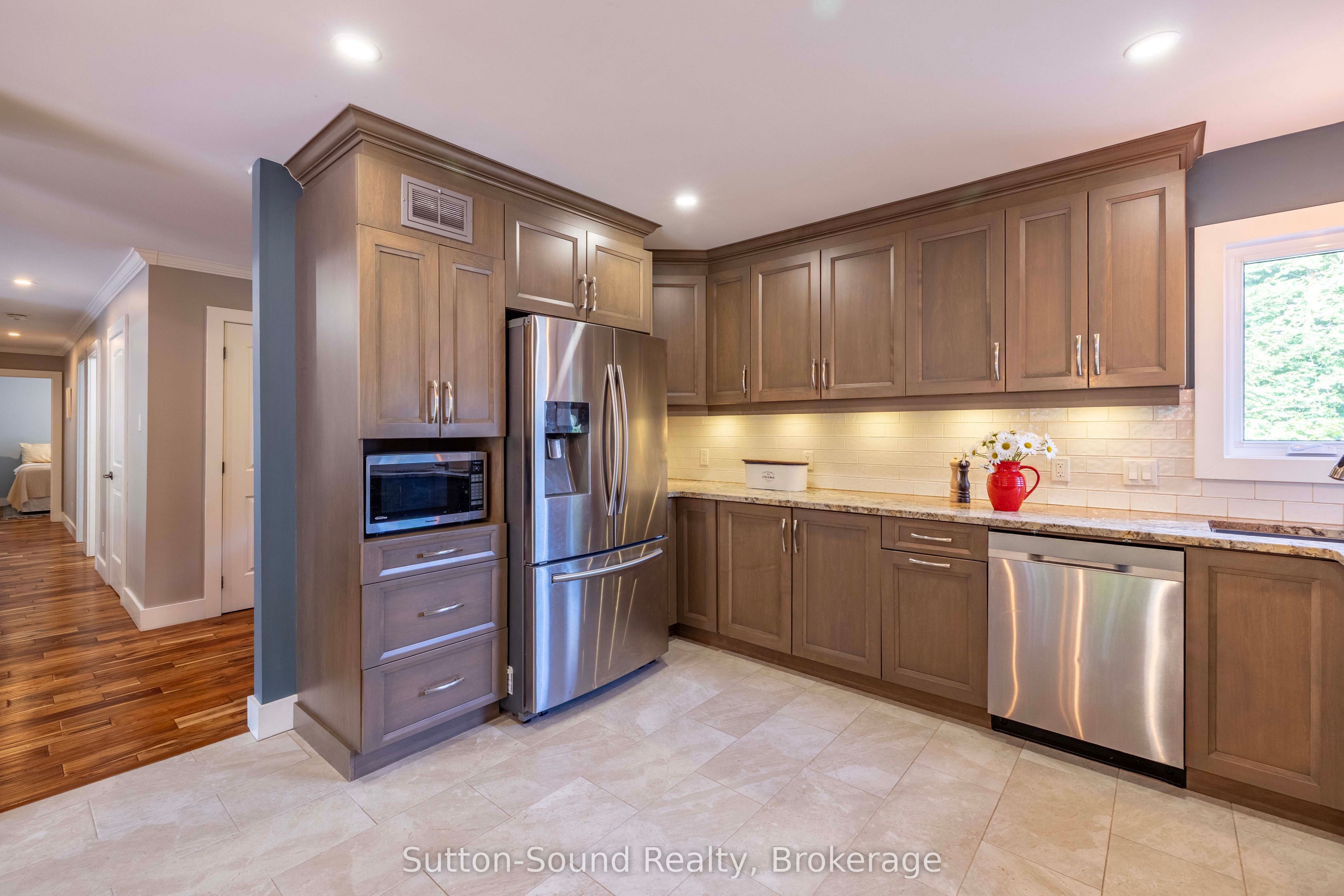90 Graham Crescent Property Photo 15