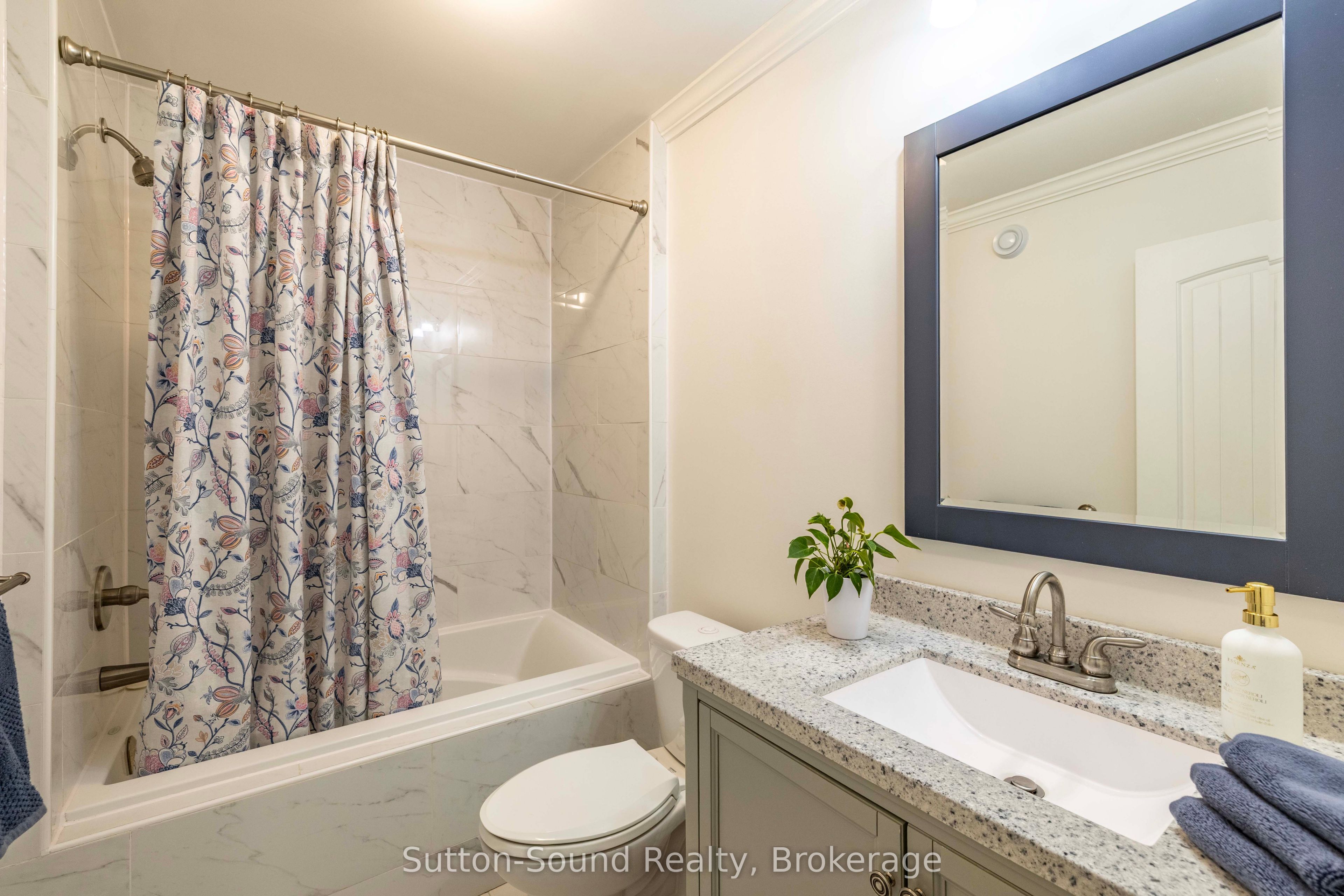 90 Graham Crescent Property Photo 23