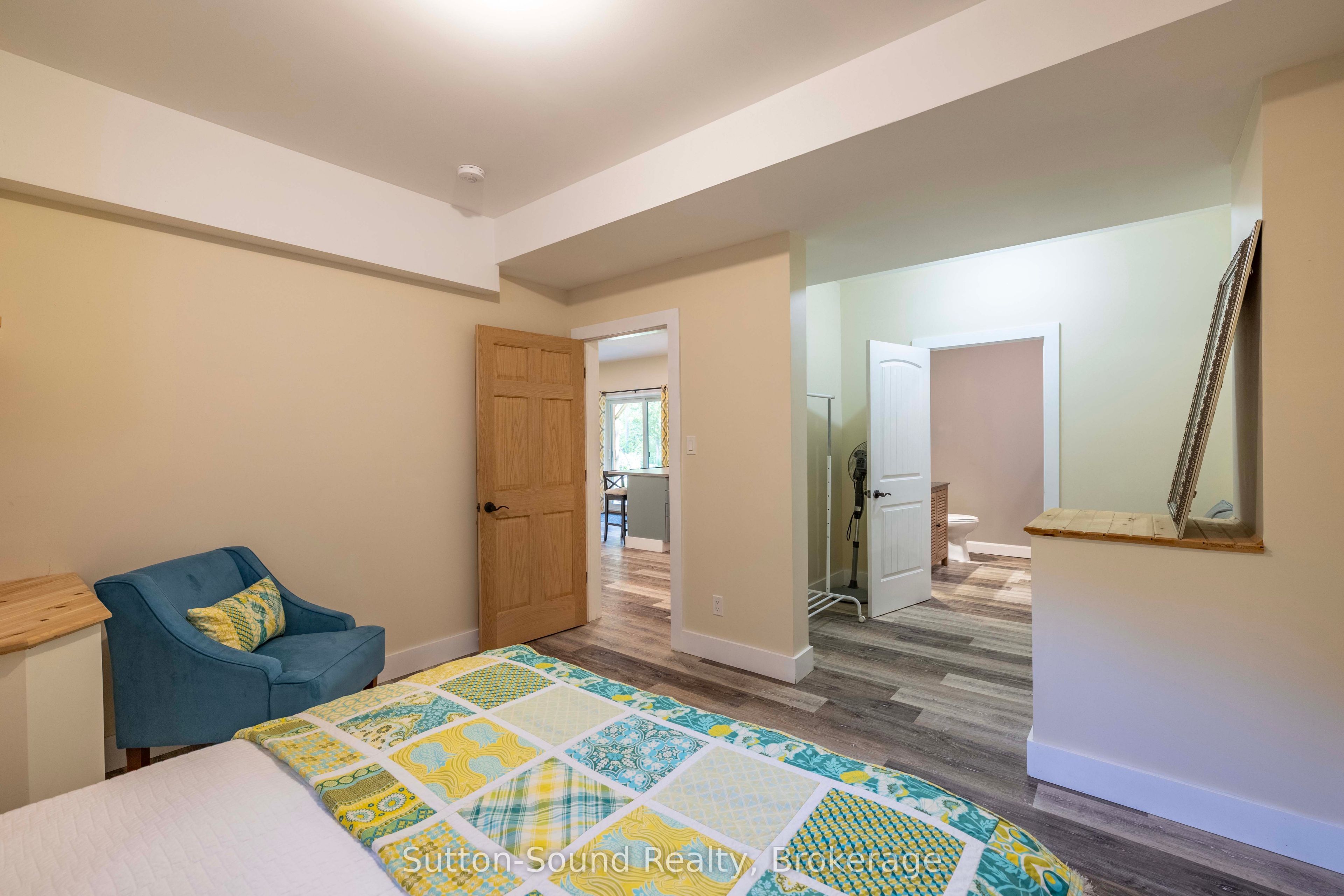 90 Graham Crescent Property Photo 33