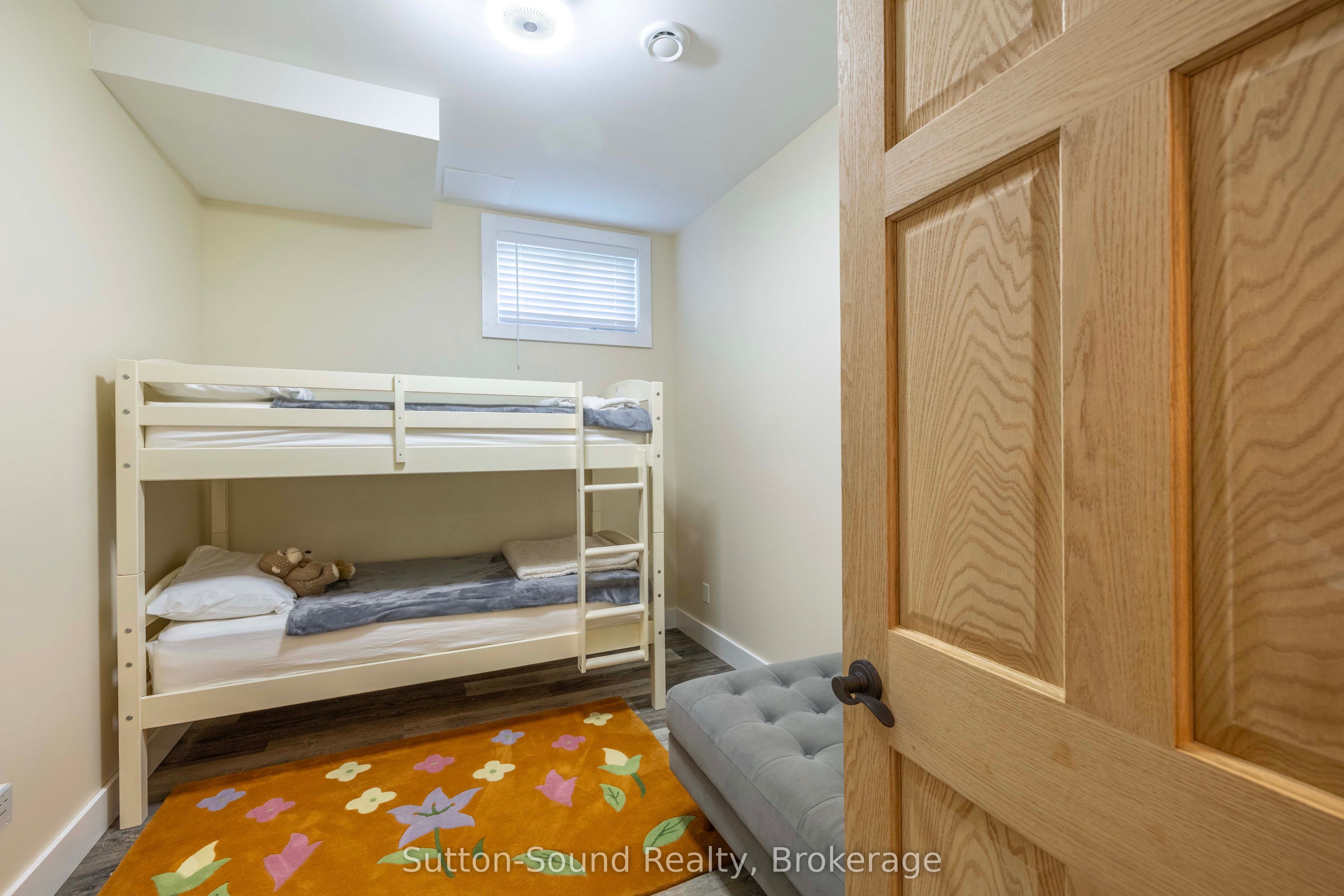 90 Graham Crescent Property Photo 37