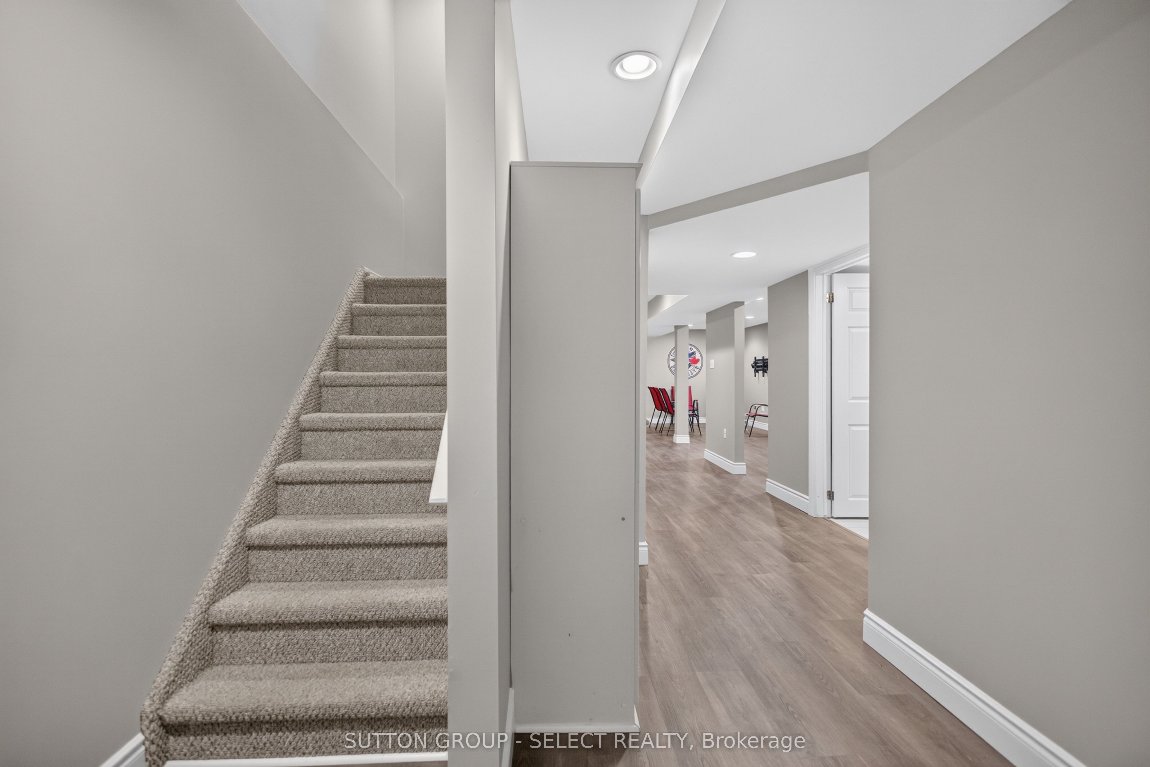 1647 Bayswater Crescent Property Photo 26