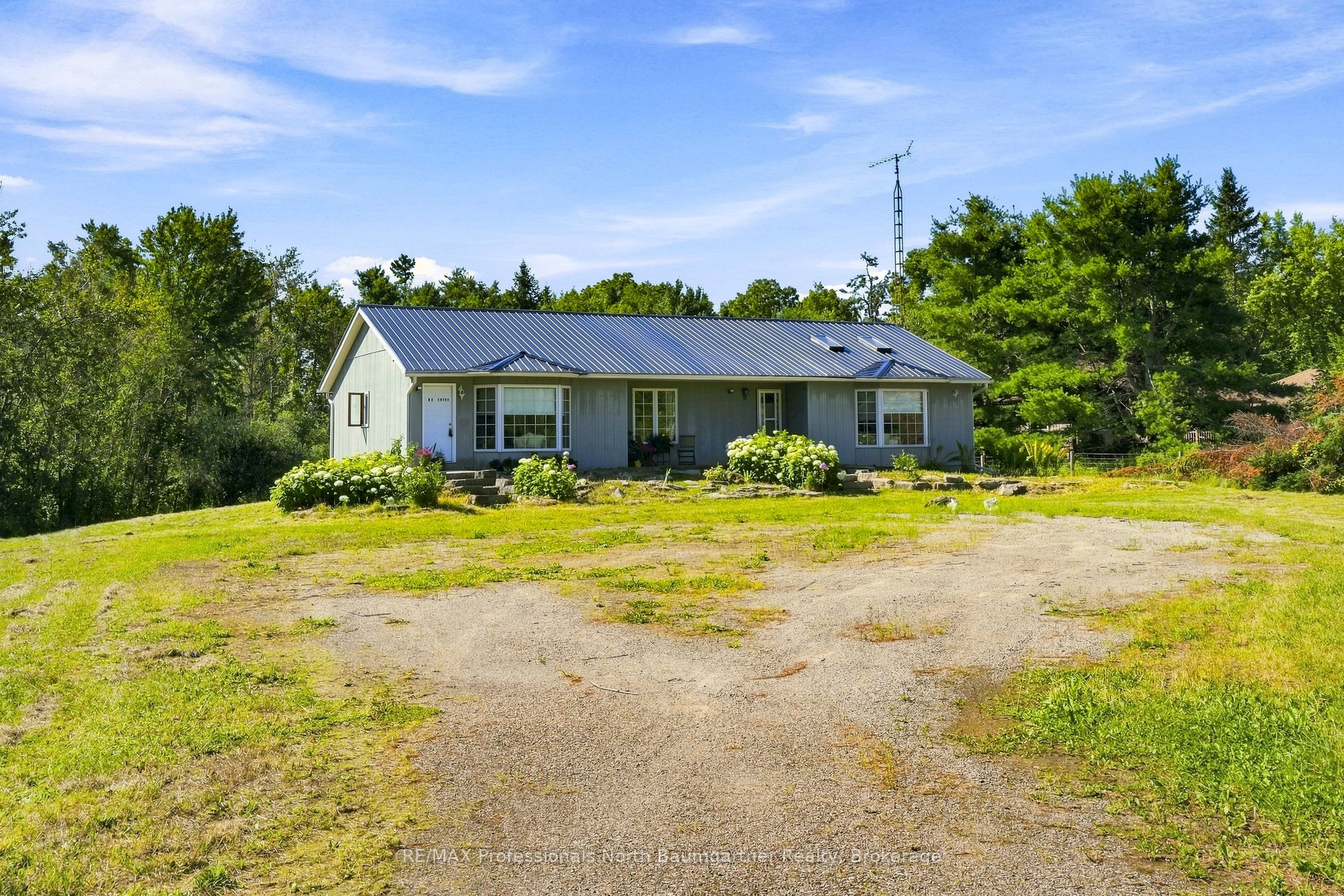 8966 Highway 35 Property Photo 1