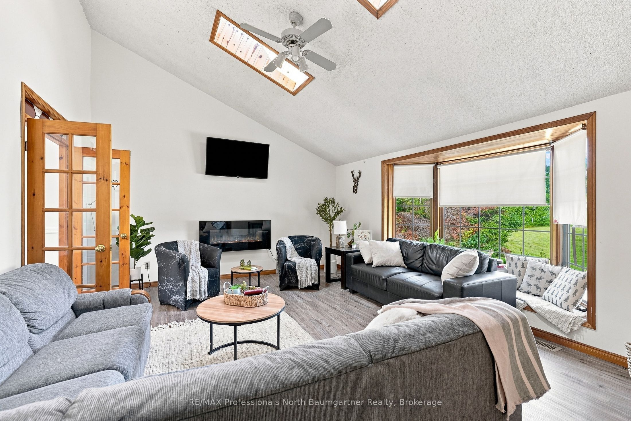 8966 Highway 35 Property Photo 7