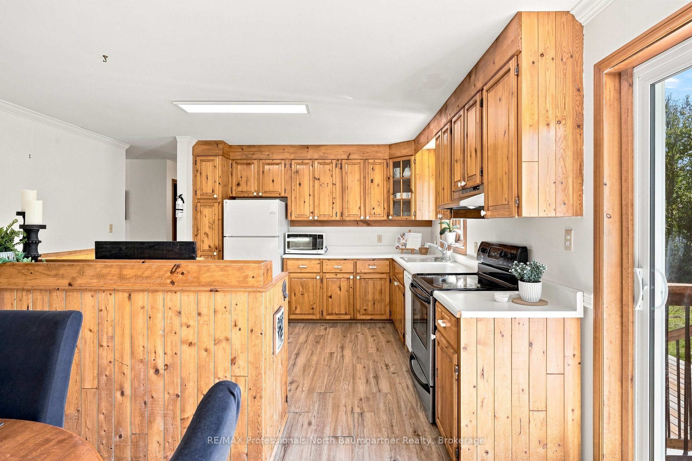 8966 Highway 35 Property Photo 13