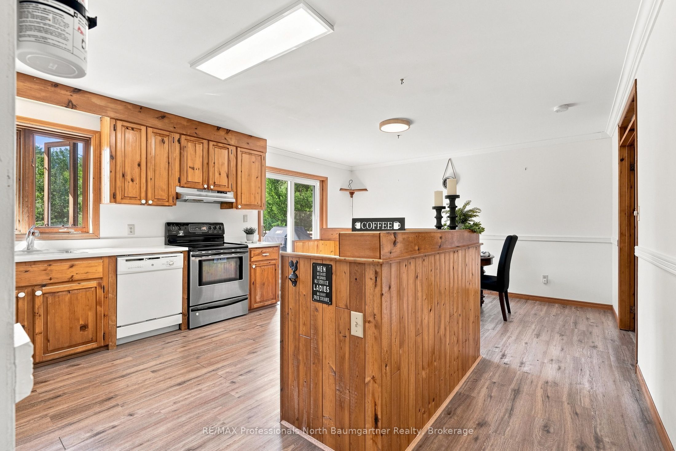 8966 Highway 35 Property Photo 15