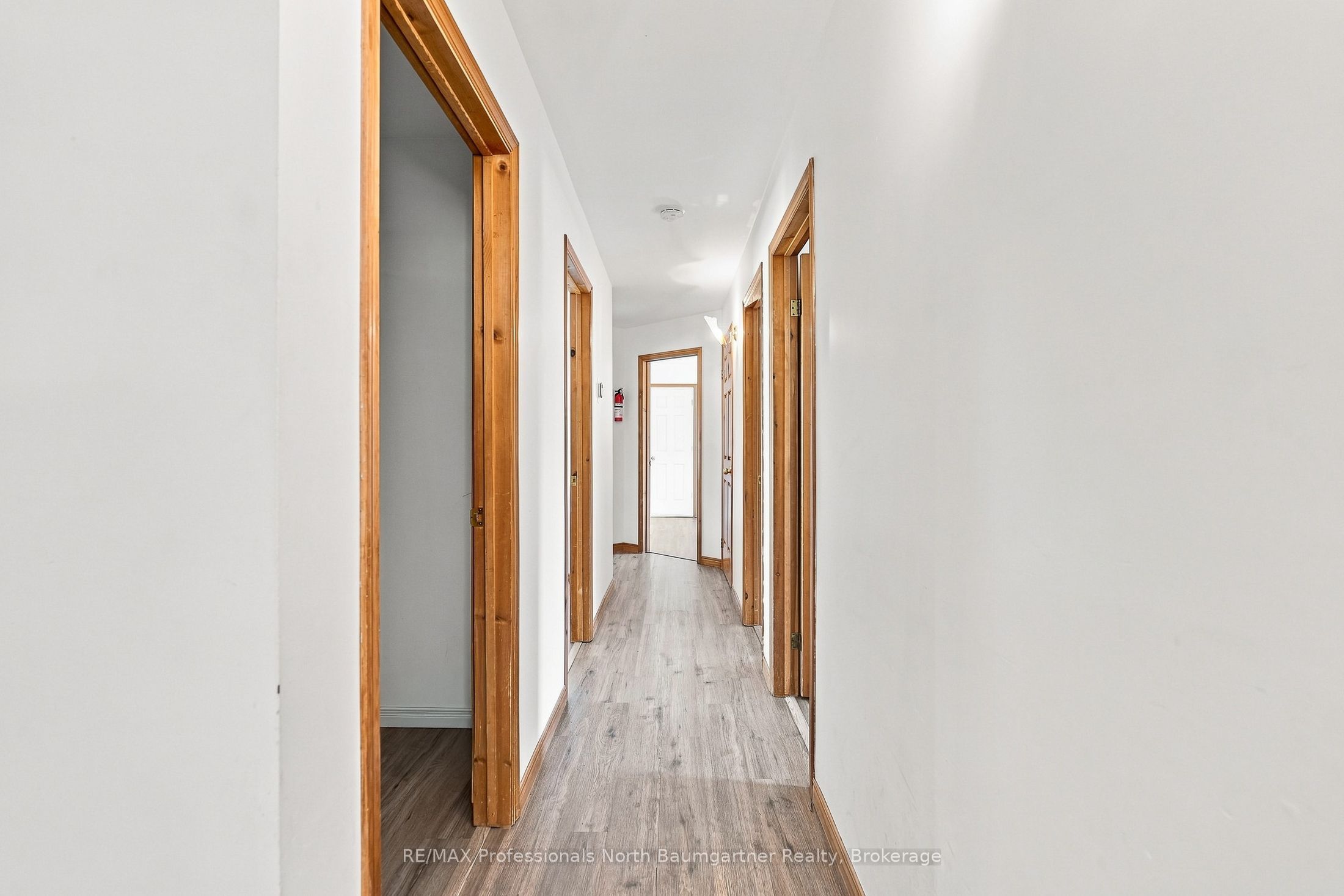 8966 Highway 35 Property Photo 20