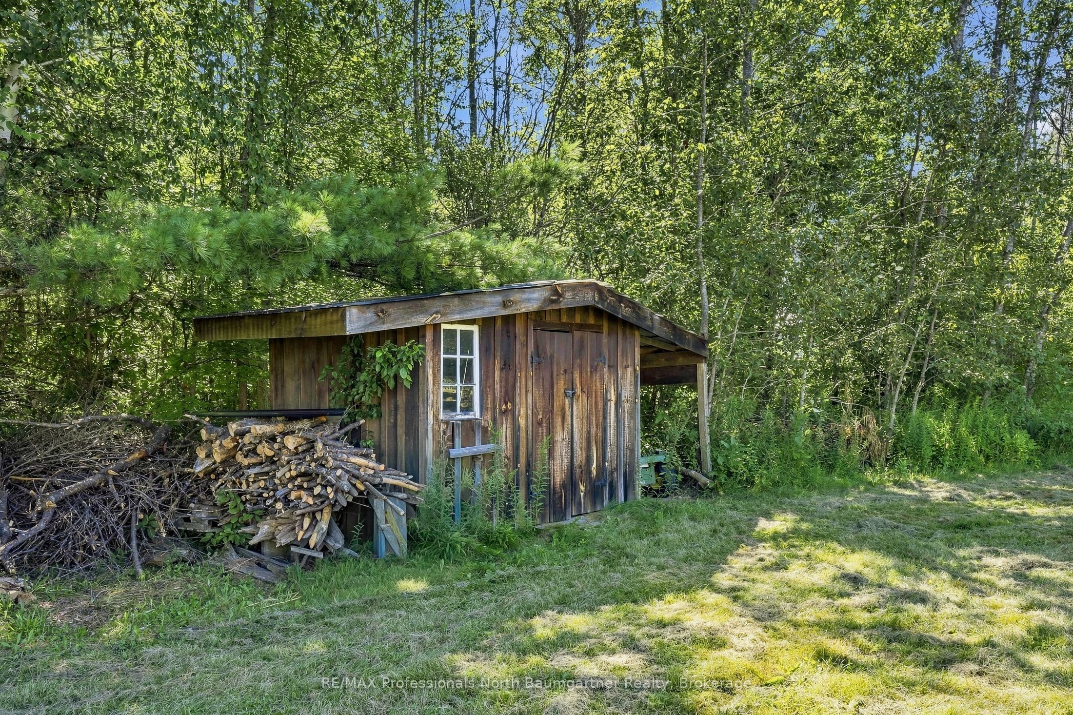 8966 Highway 35 Property Photo 40