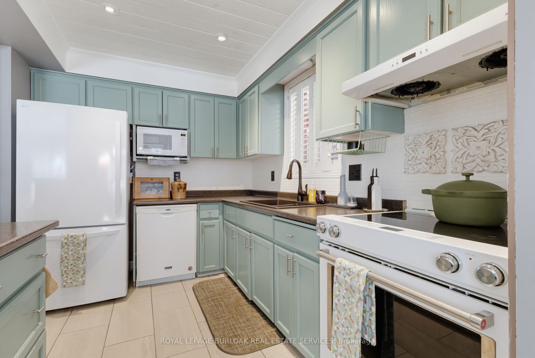 46 Chelsea Crescent Property Photo 10