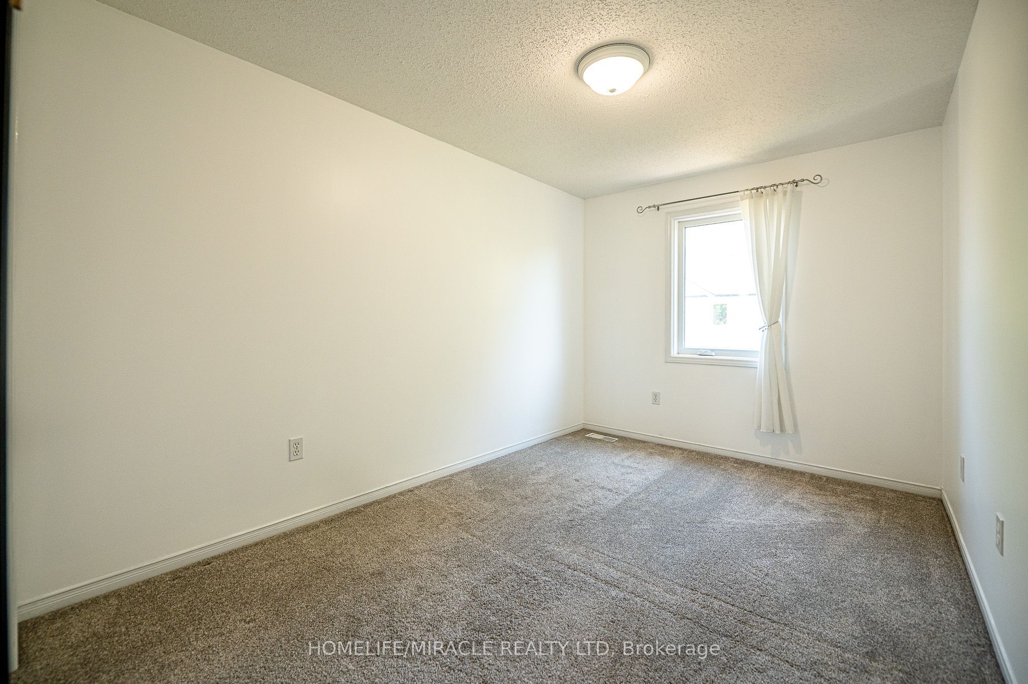151 Clairfields Drive E 55 Property Photo 21