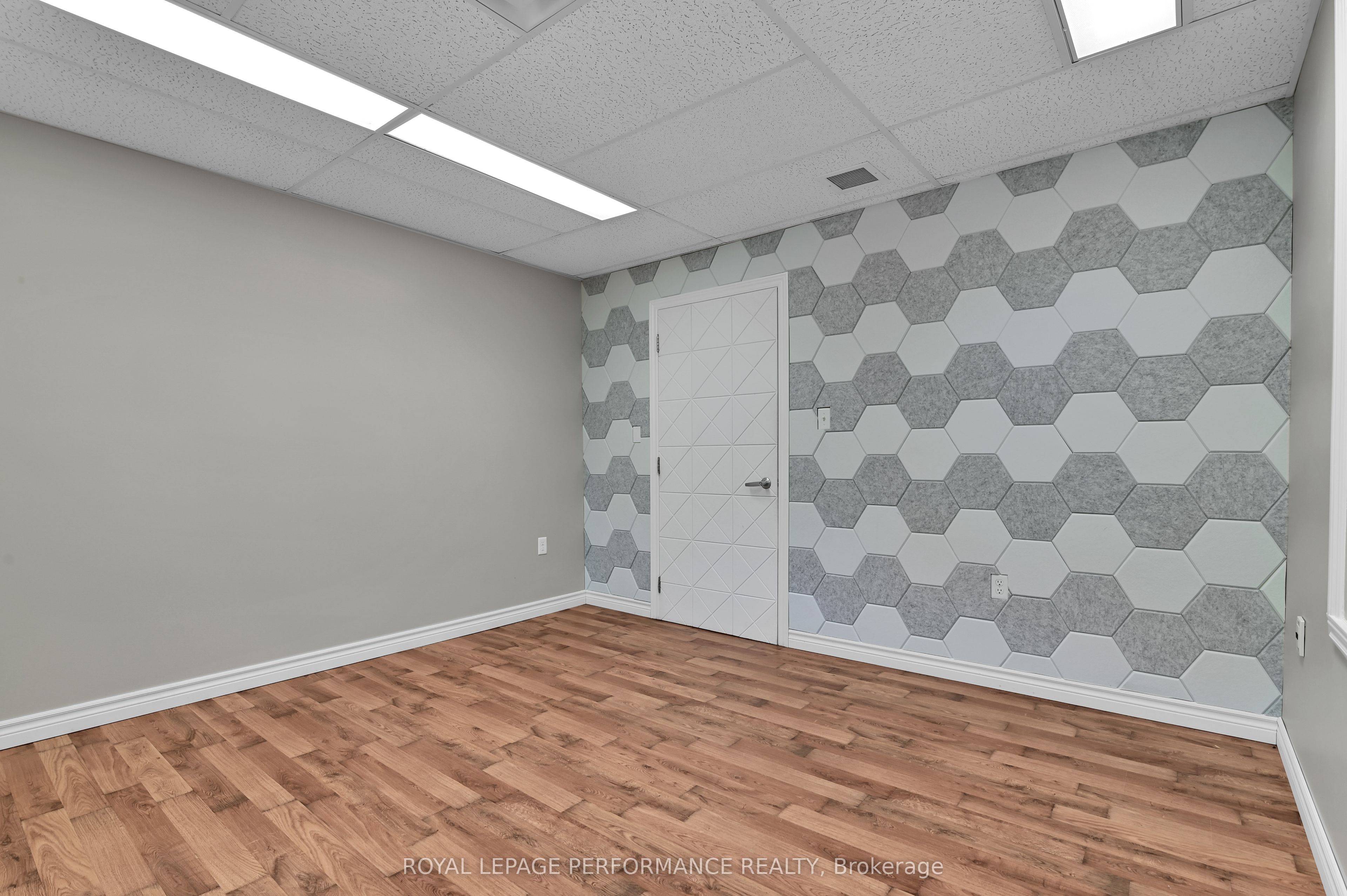 117 First Street E Property Photo 12