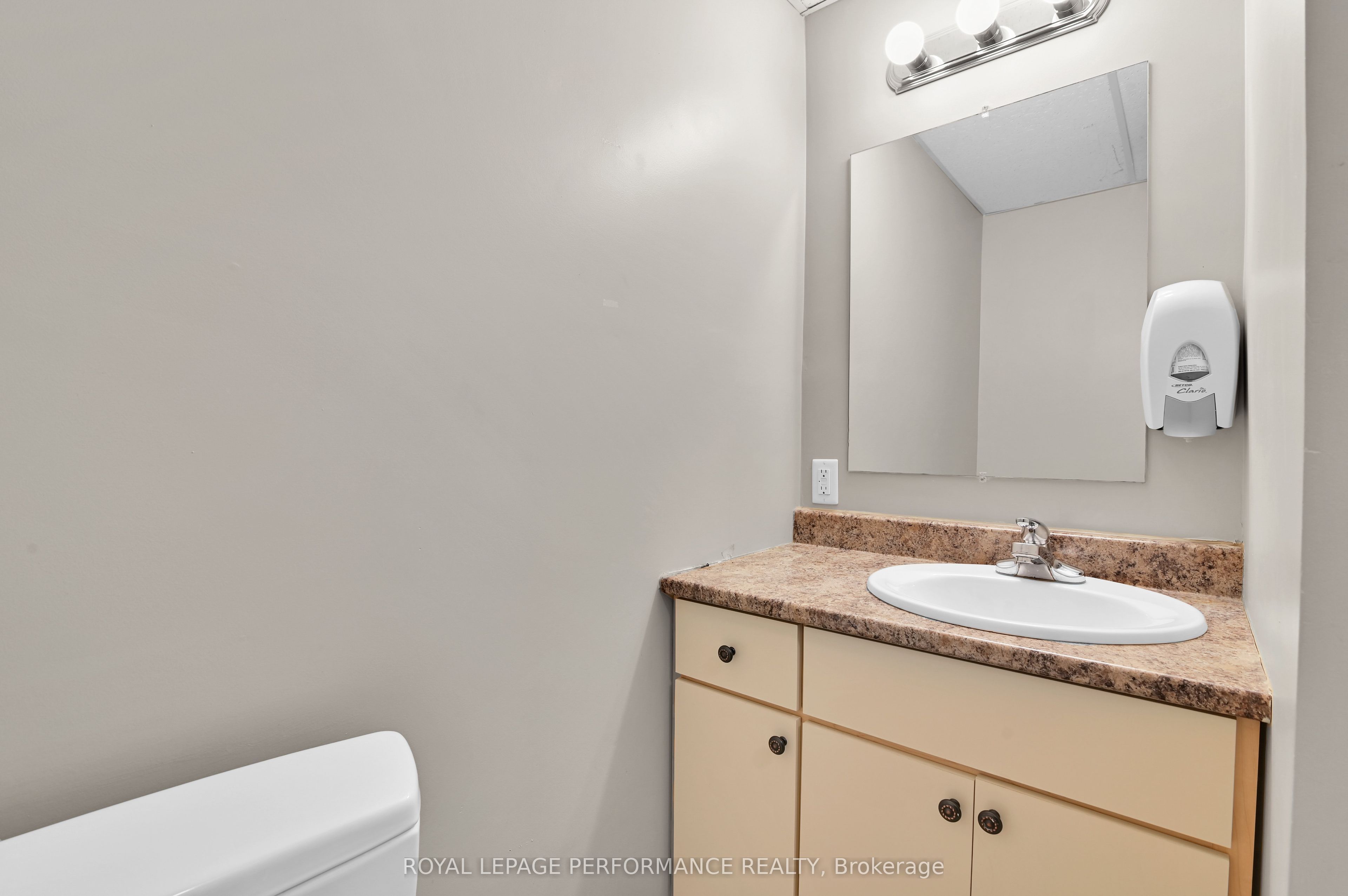 117 First Street E Property Photo 28