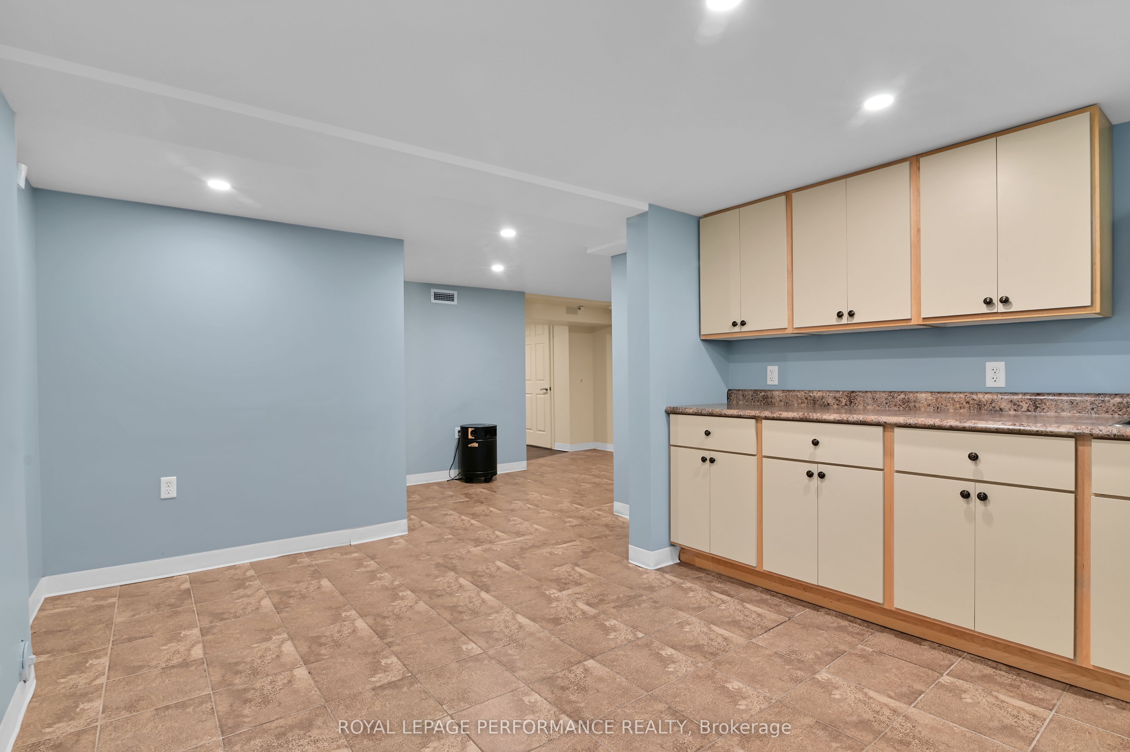 117 First Street E Property Photo 43
