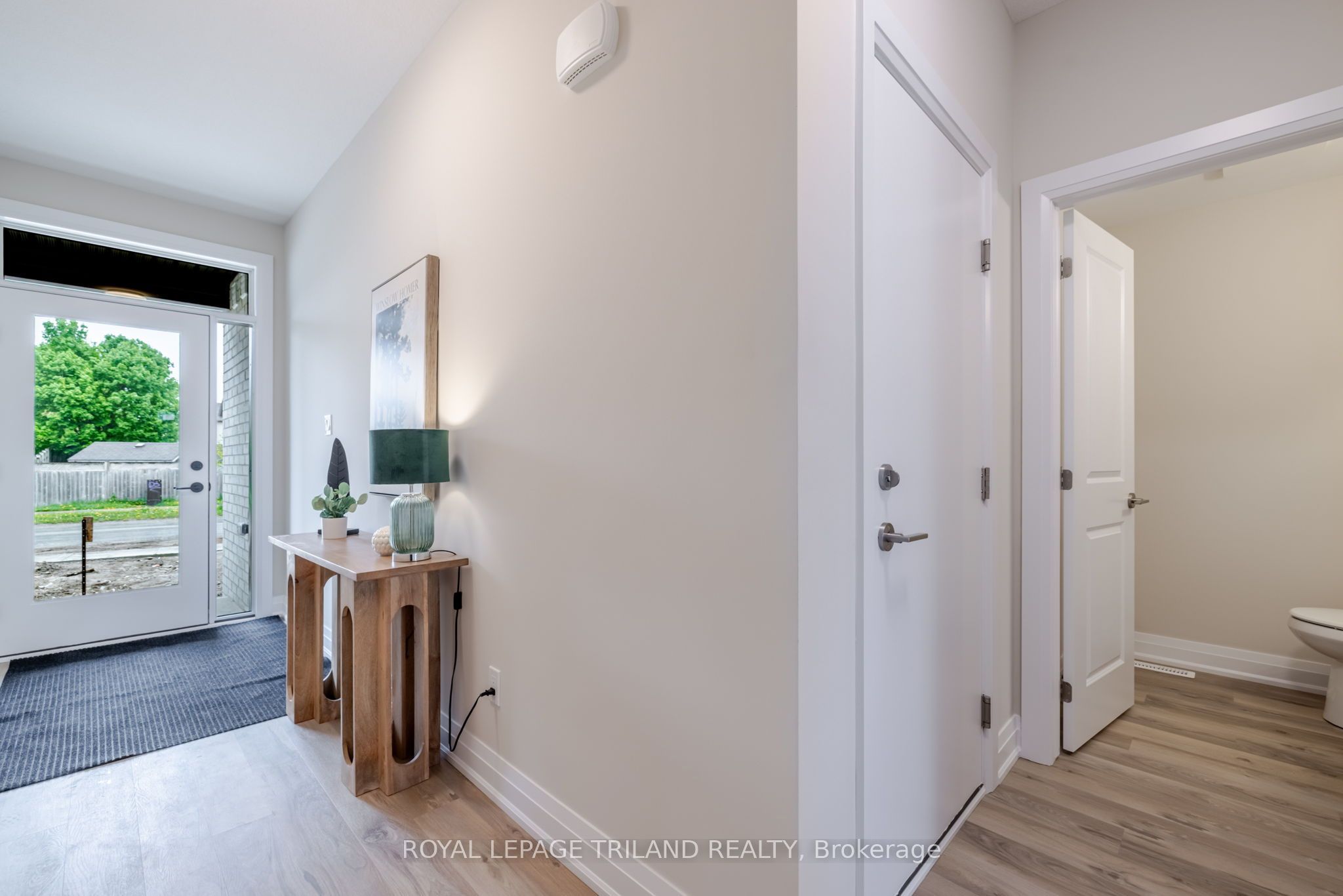 762 Banyan Lane Property Photo 6