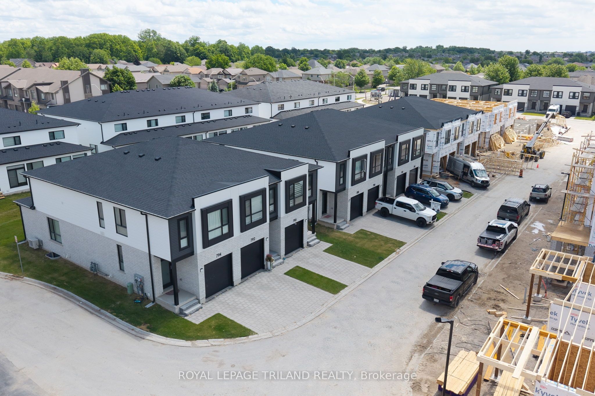 760 Banyan Lane Property Photo 1