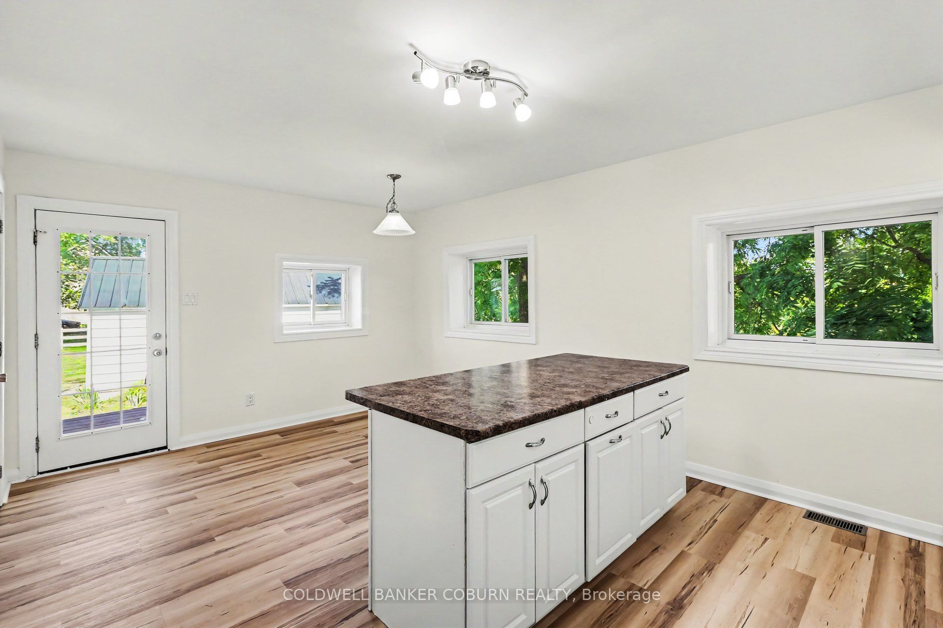 25 Mill Street Property Photo 14