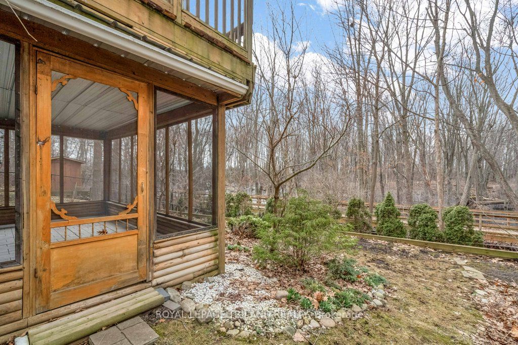 215 Rossmore Court Property Photo 45