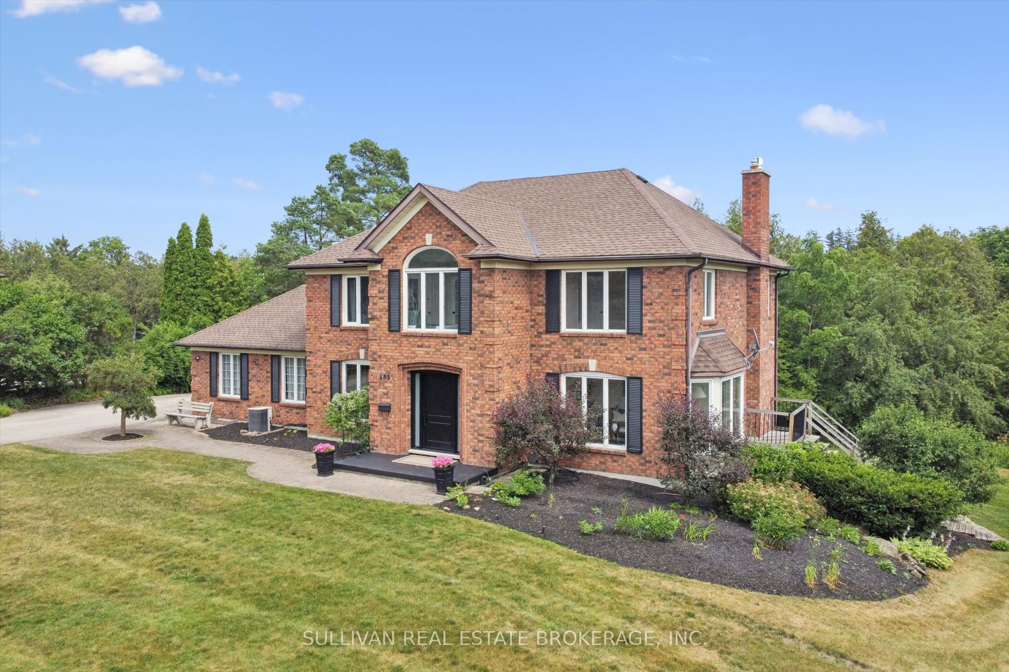 105 Cobblestone Place Property Photo 1