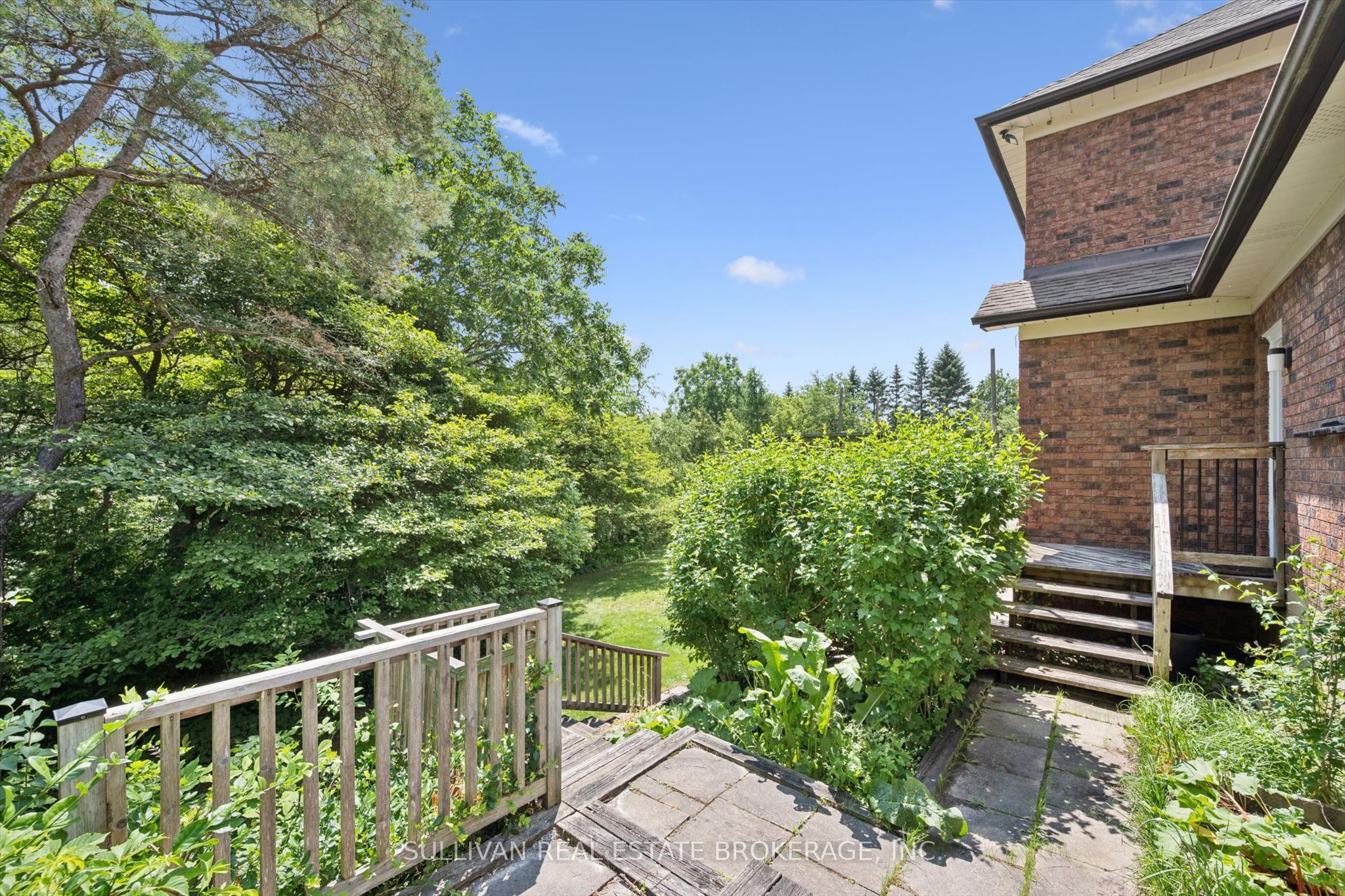 105 Cobblestone Place Property Photo 36