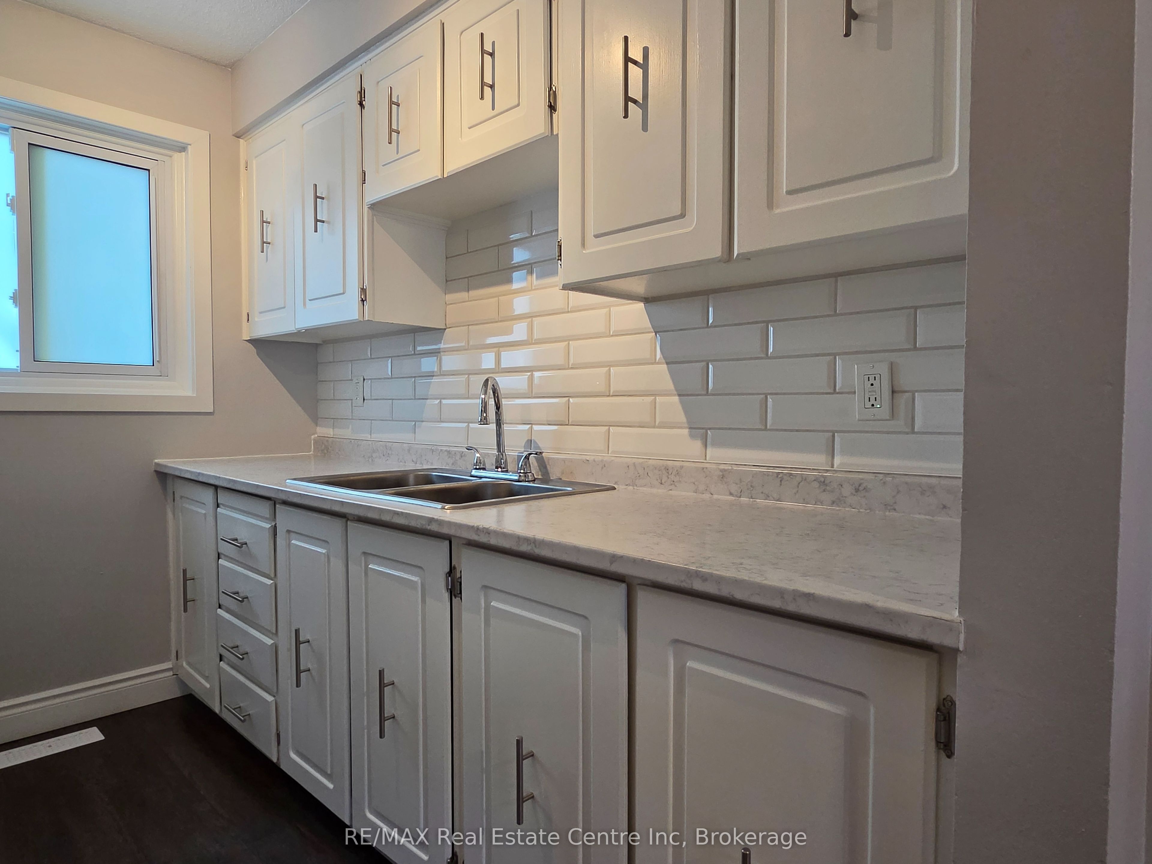 31 Greengate Rd 101 Property Photo 5