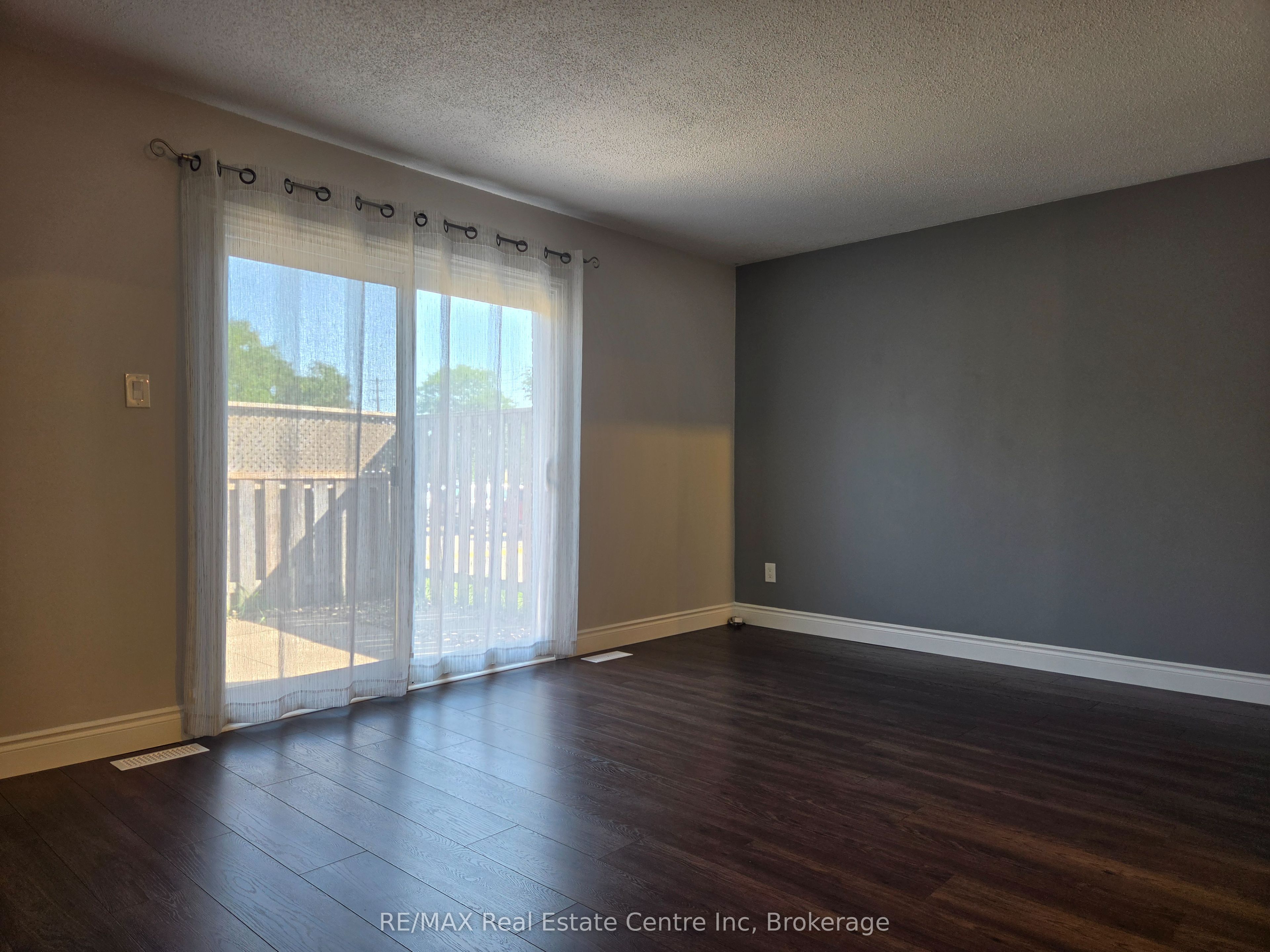 31 Greengate Rd 101 Property Photo 8