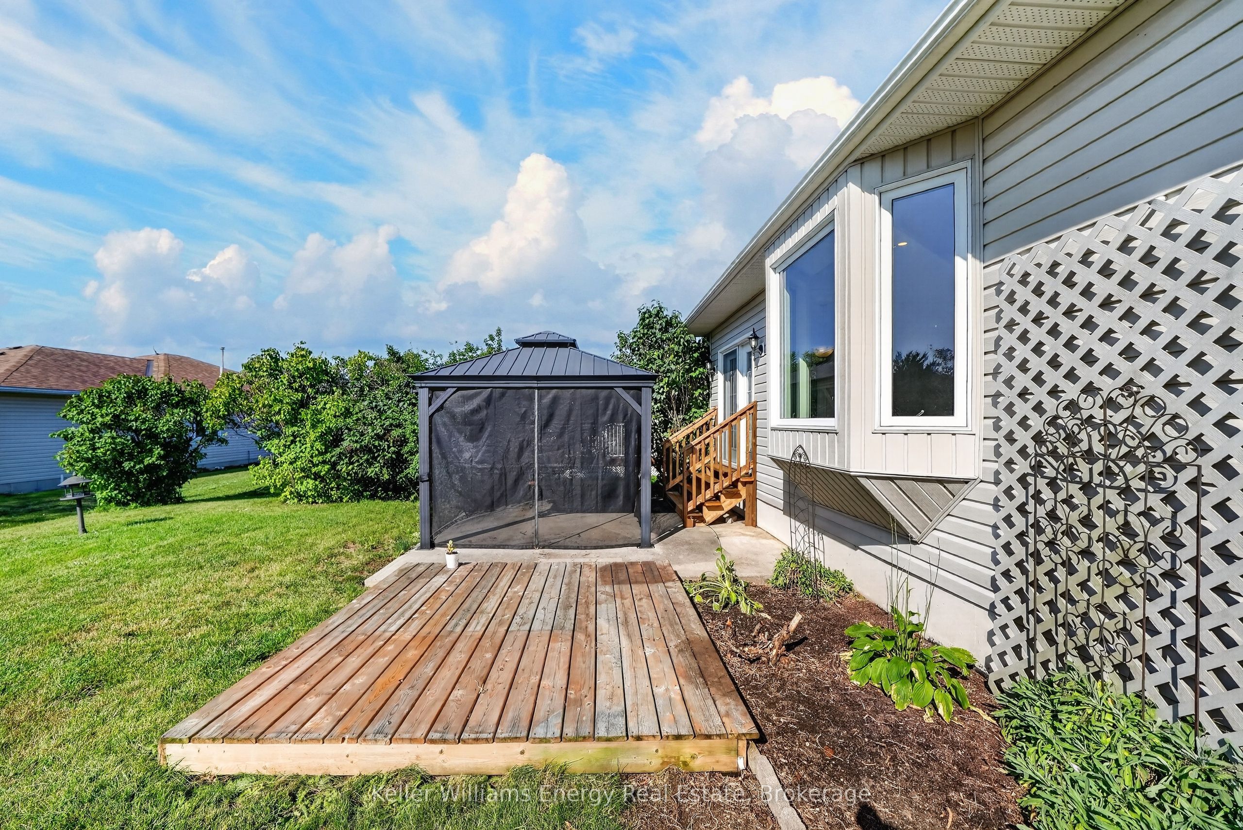 56 Elmdale Drive Property Photo 43
