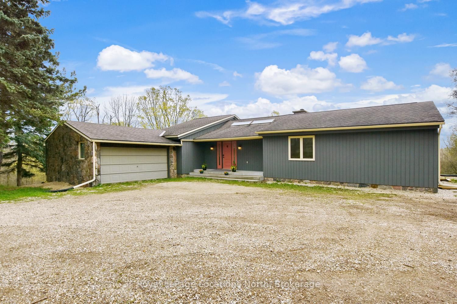 446070 Johnston's Side Road Property Photo 3
