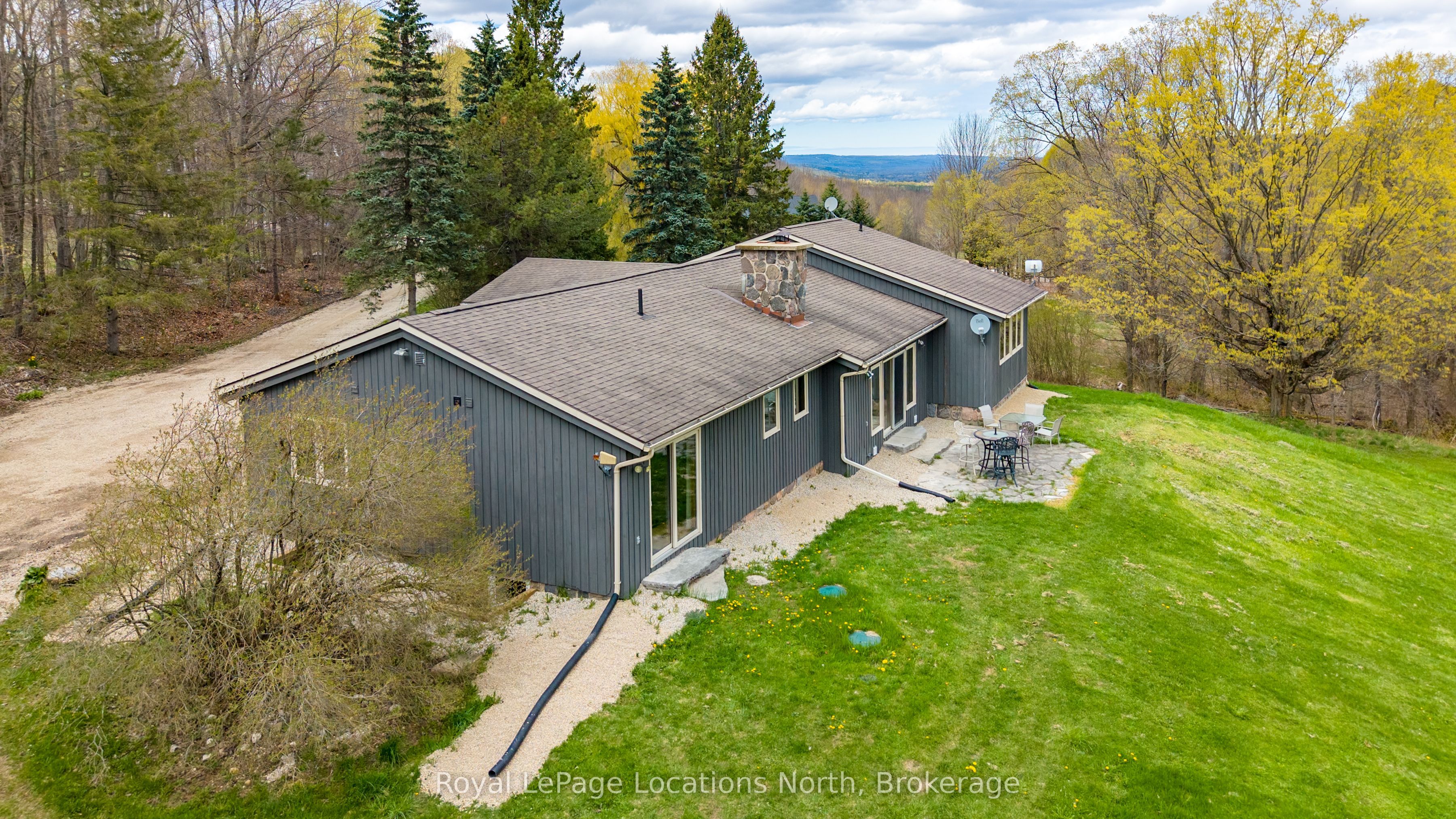 446070 Johnston's Side Road Property Photo 44