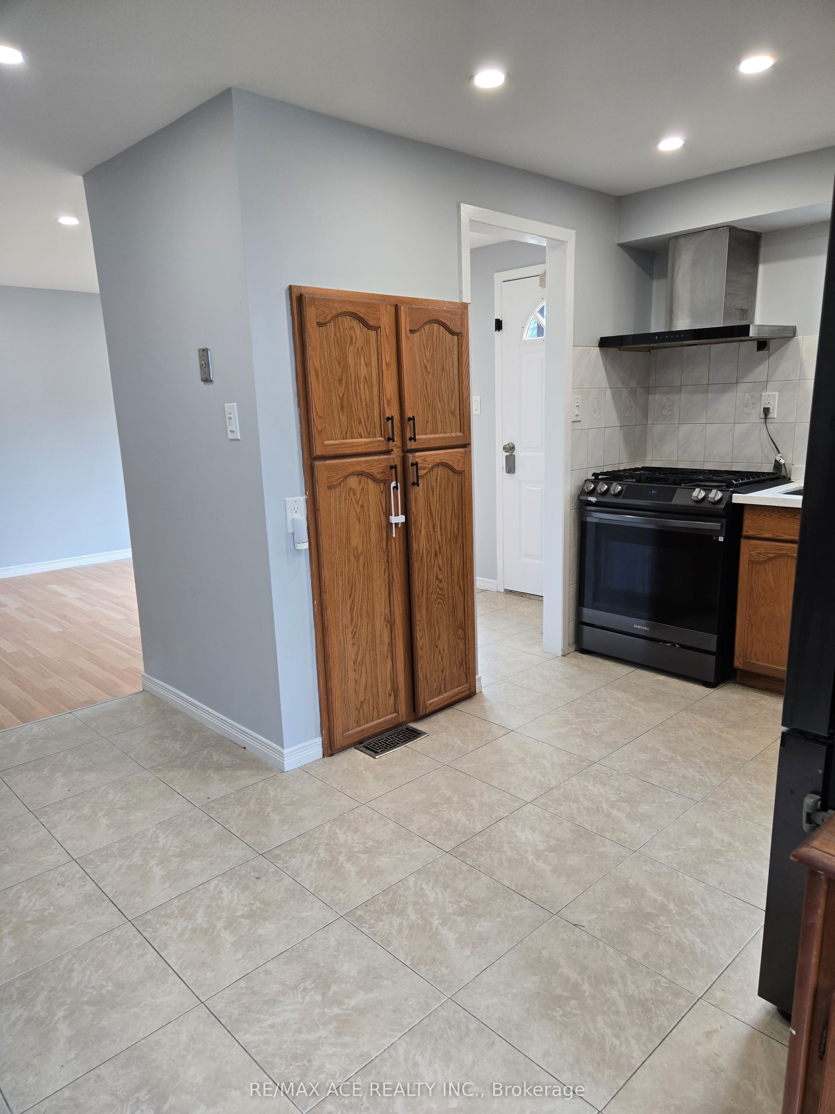 28 Bridlington Road Property Photo 16