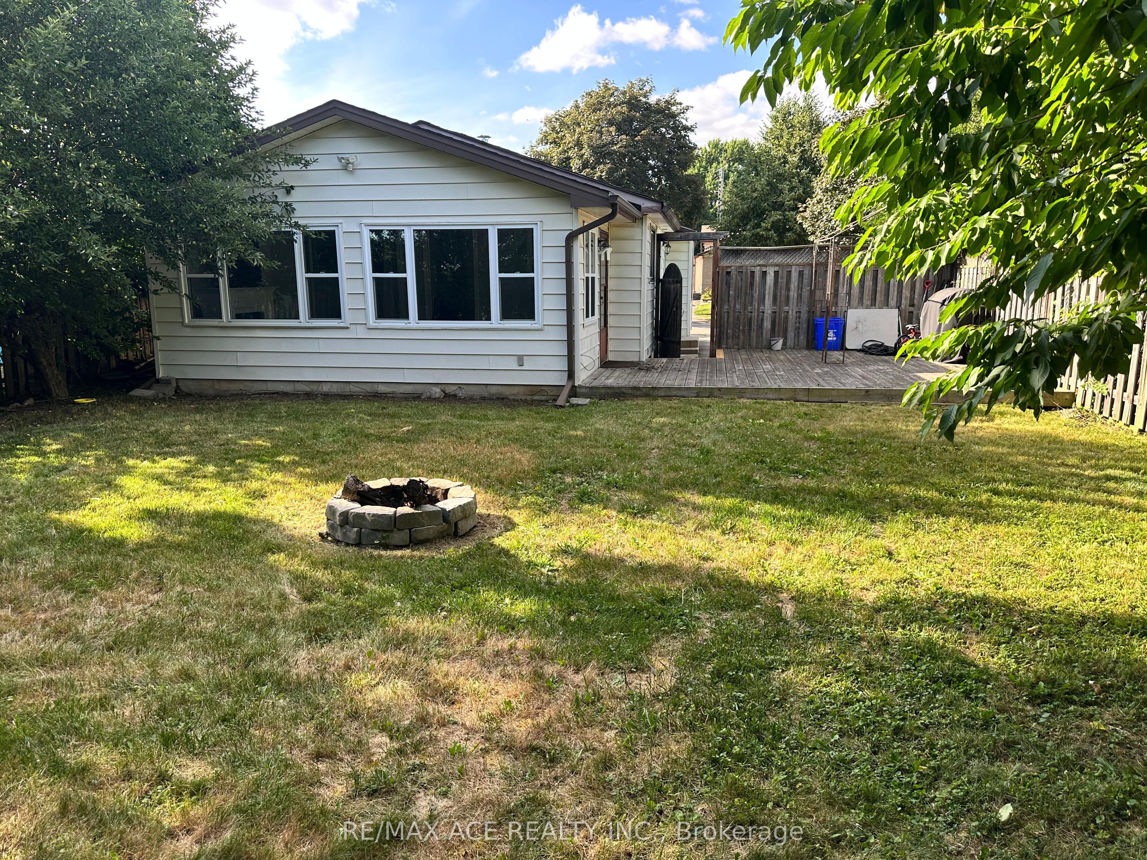 28 Bridlington Road Property Photo 45