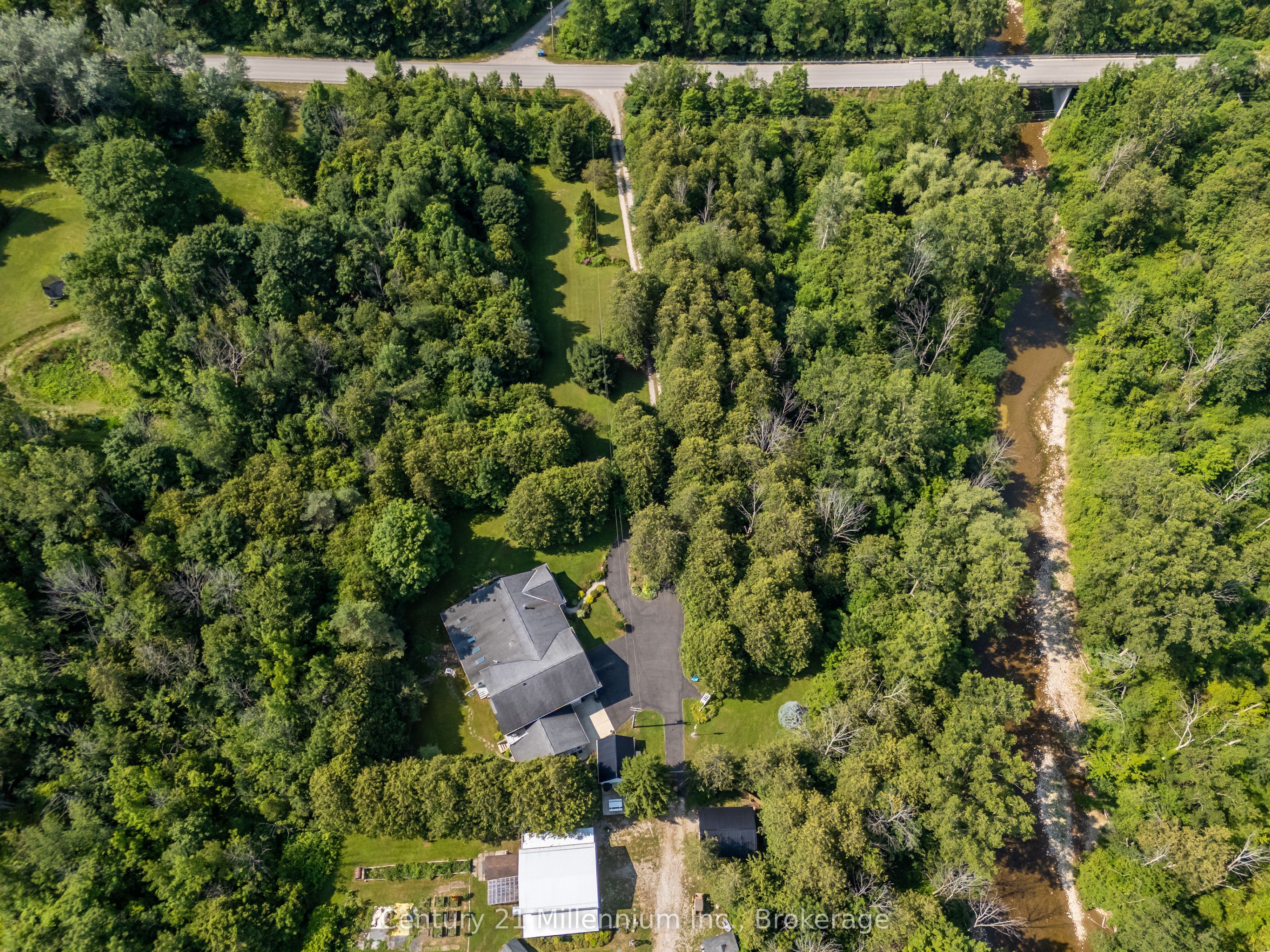 36826 Dungannon Road Property Photo 6