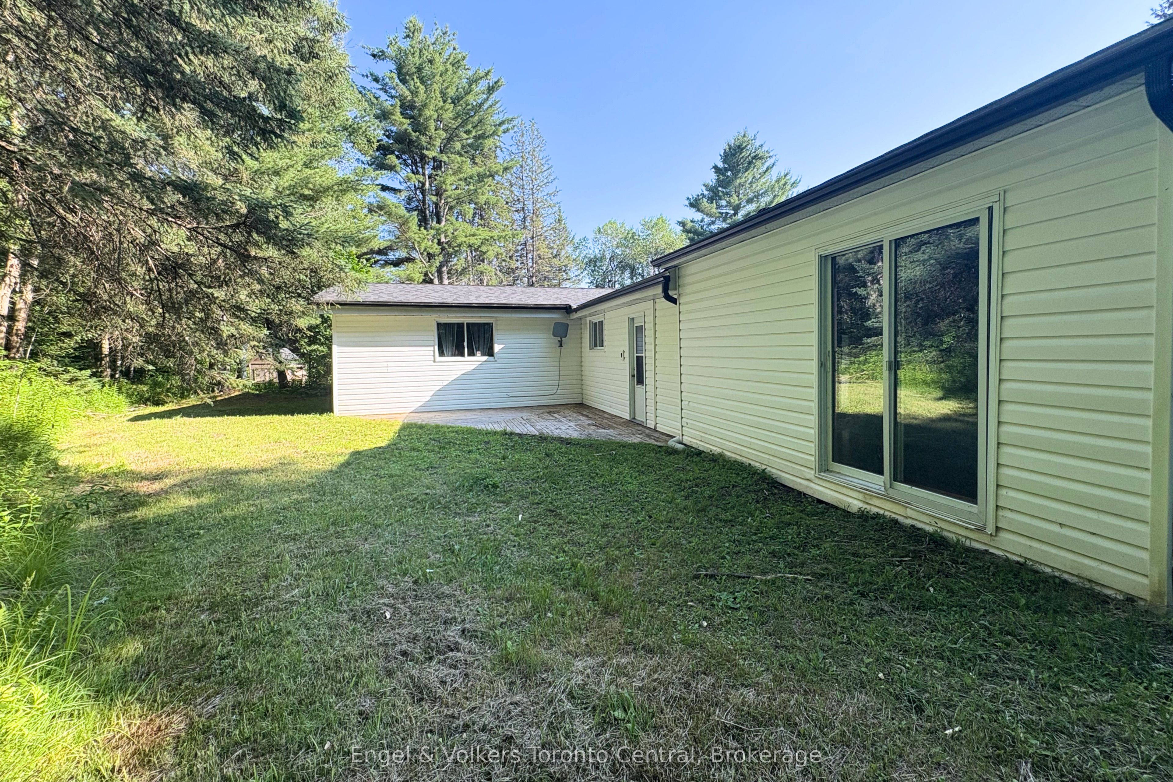 83 Homeland Drive Property Photo 25