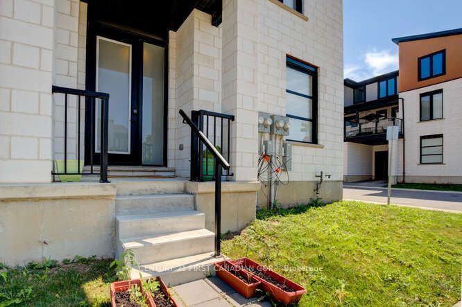 970 Battery Park Property Photo 4