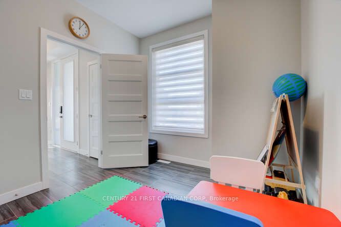 970 Battery Park Property Photo 7
