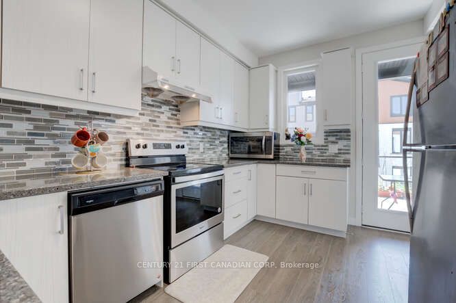 970 Battery Park Property Photo 15
