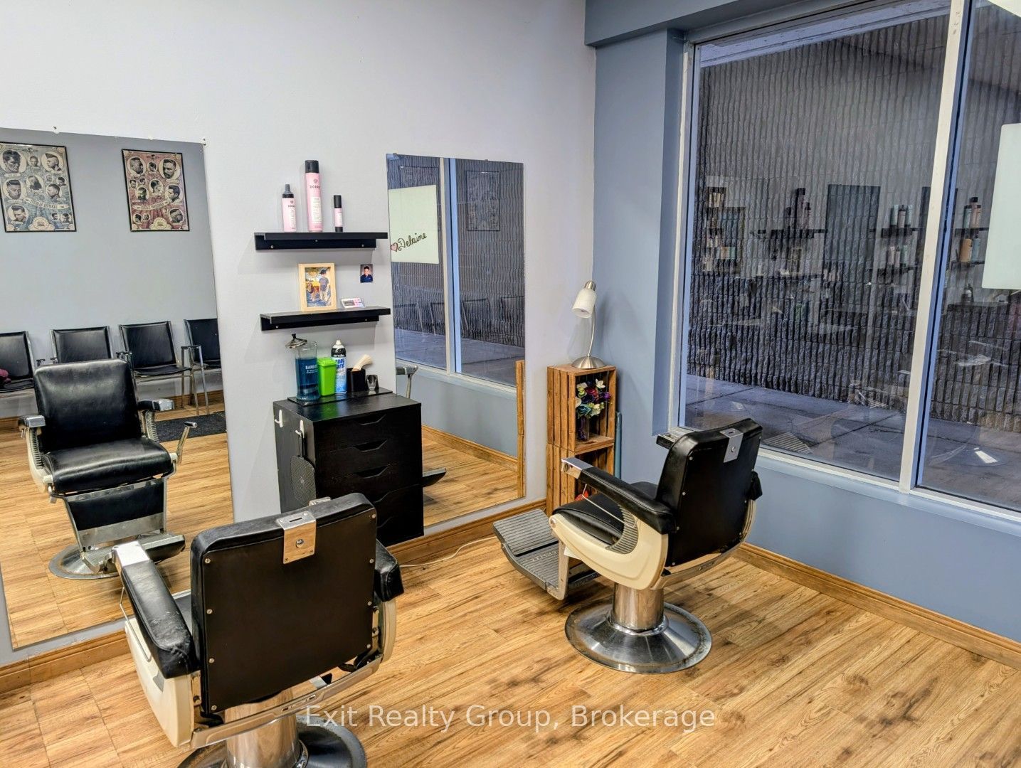 266 Dundas Street E Property Photo 5