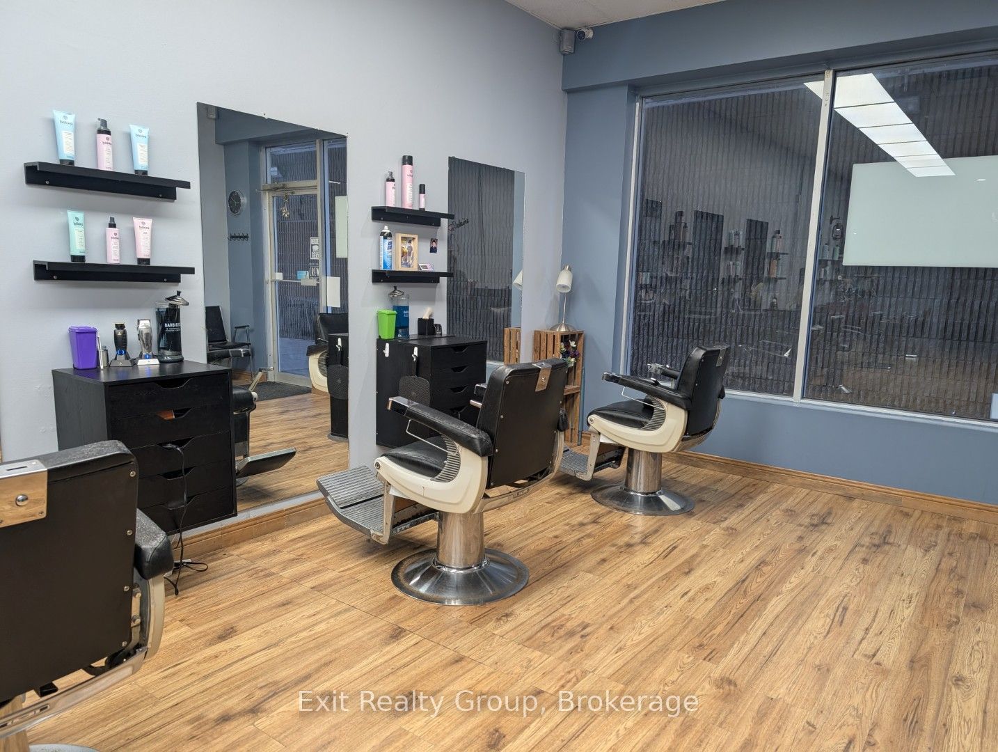 266 Dundas Street E Property Photo 6