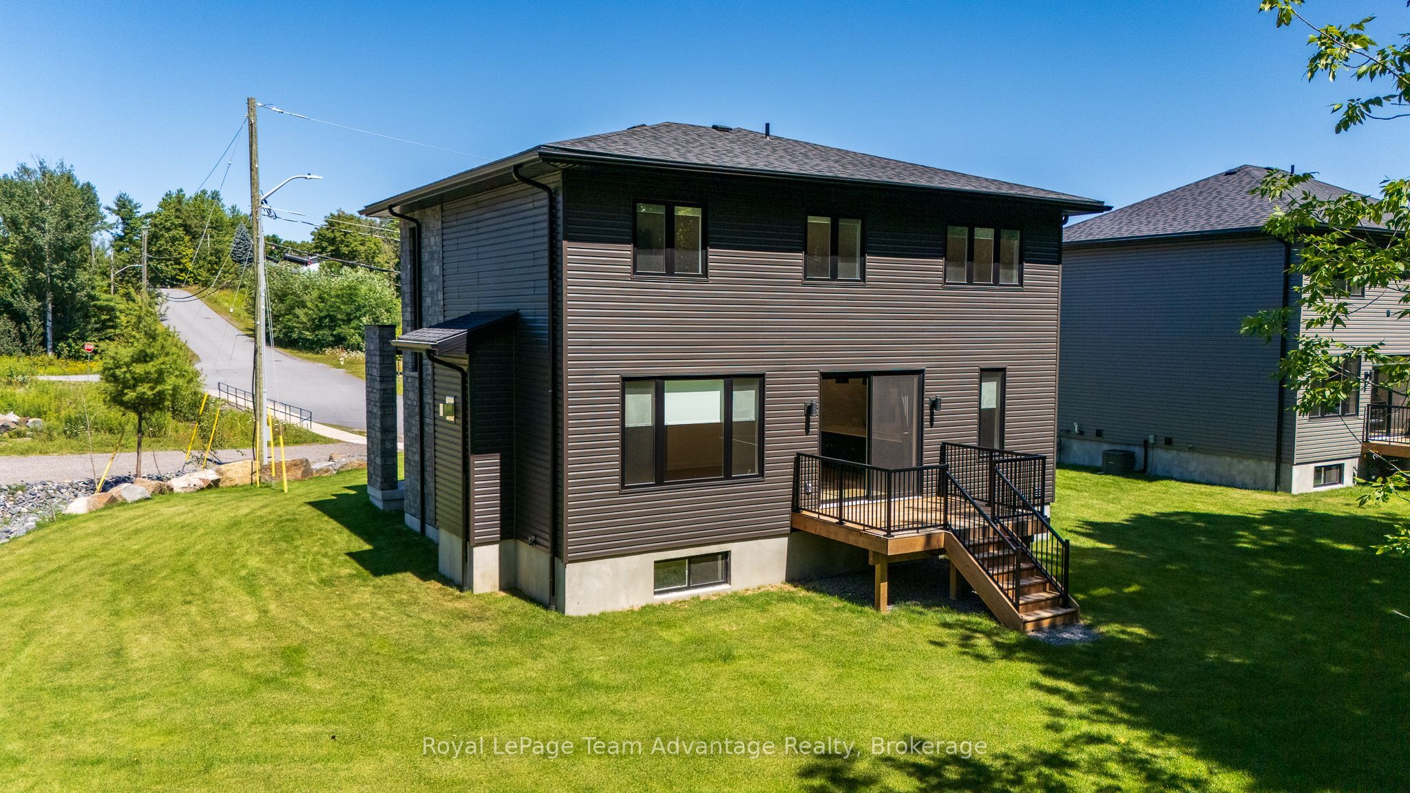 53 Dennis Drive Property Photo 3