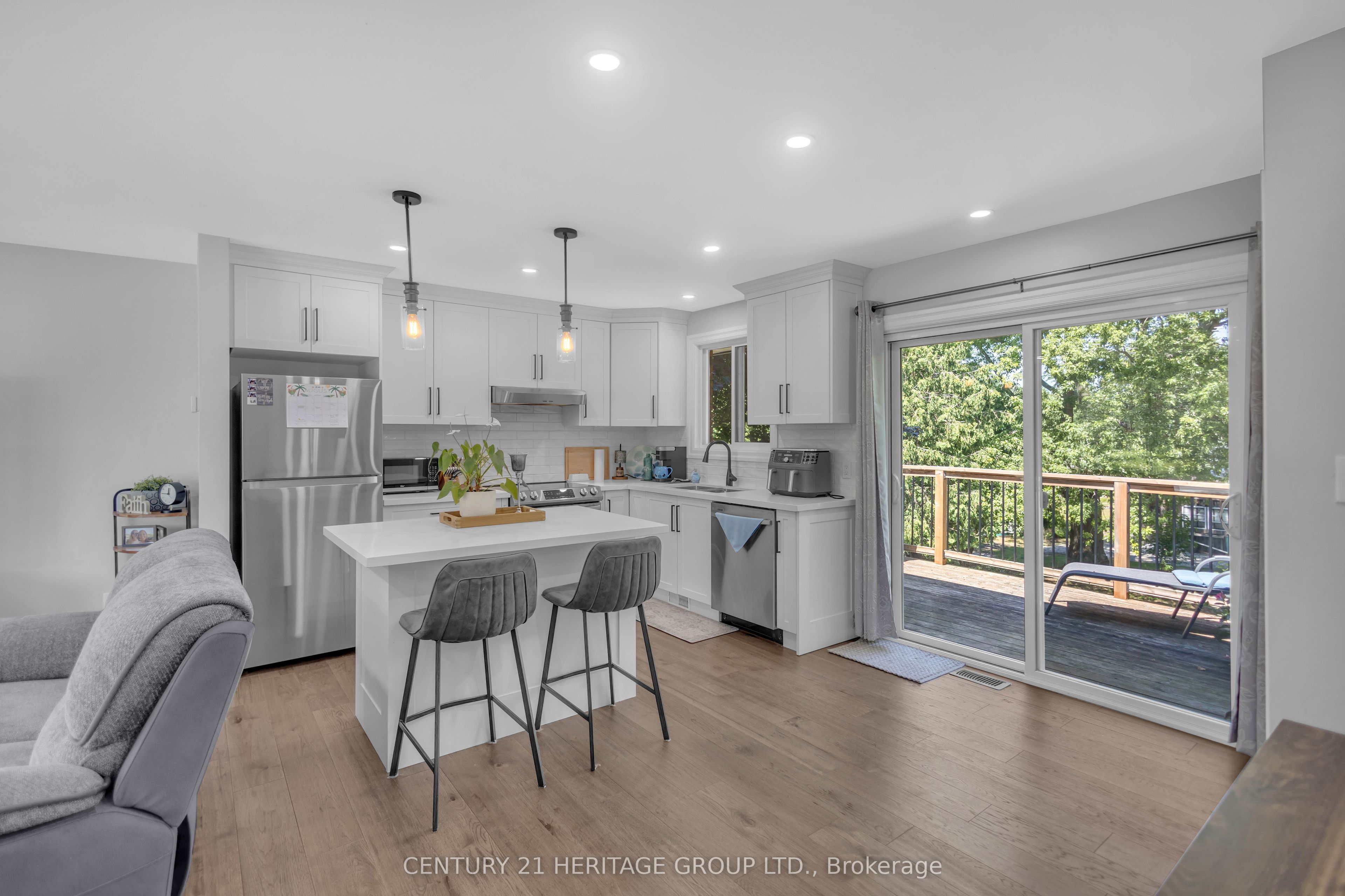 30 Ridgeway Avenue Property Photo 12