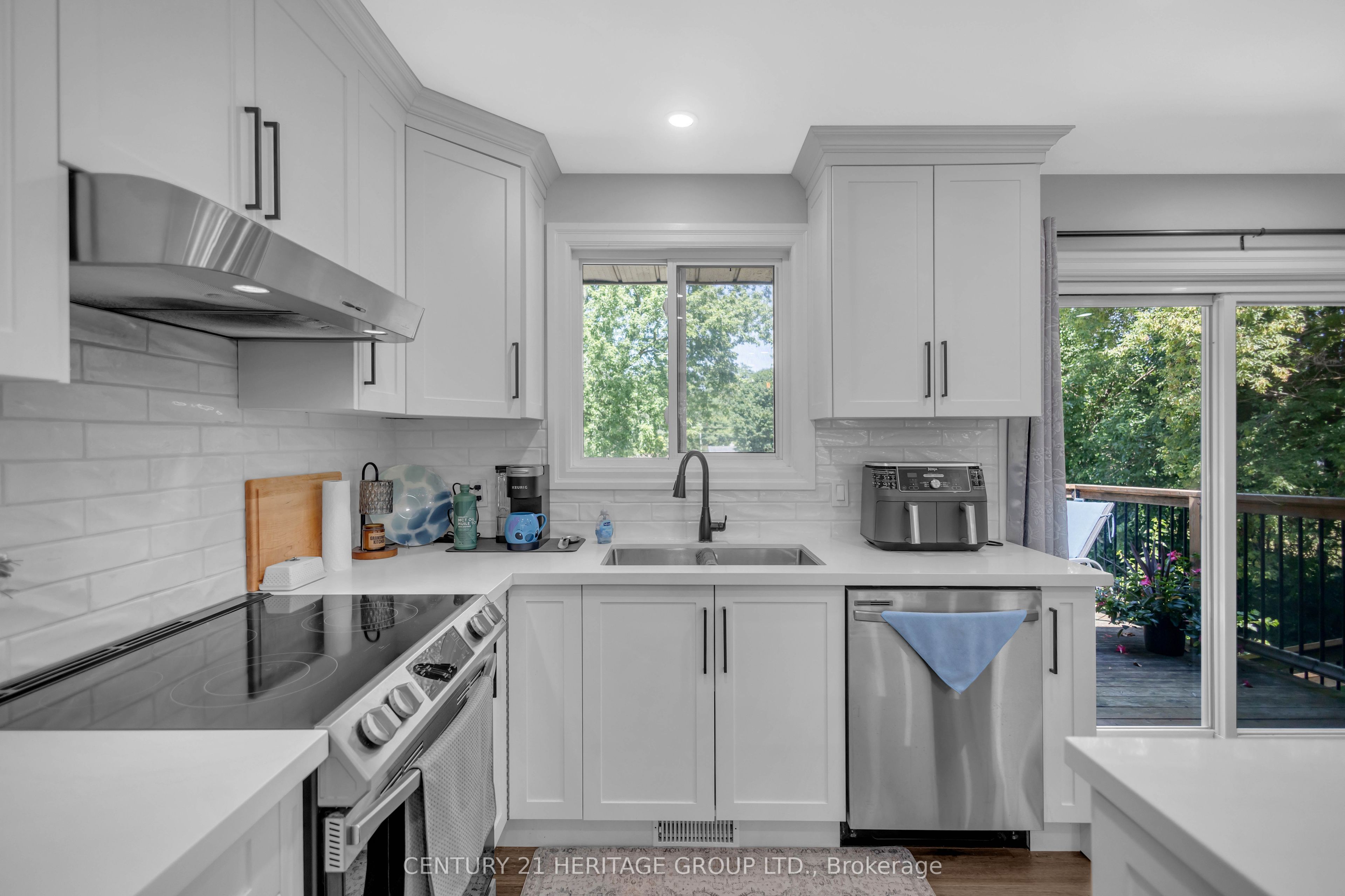 30 Ridgeway Avenue Property Photo 14