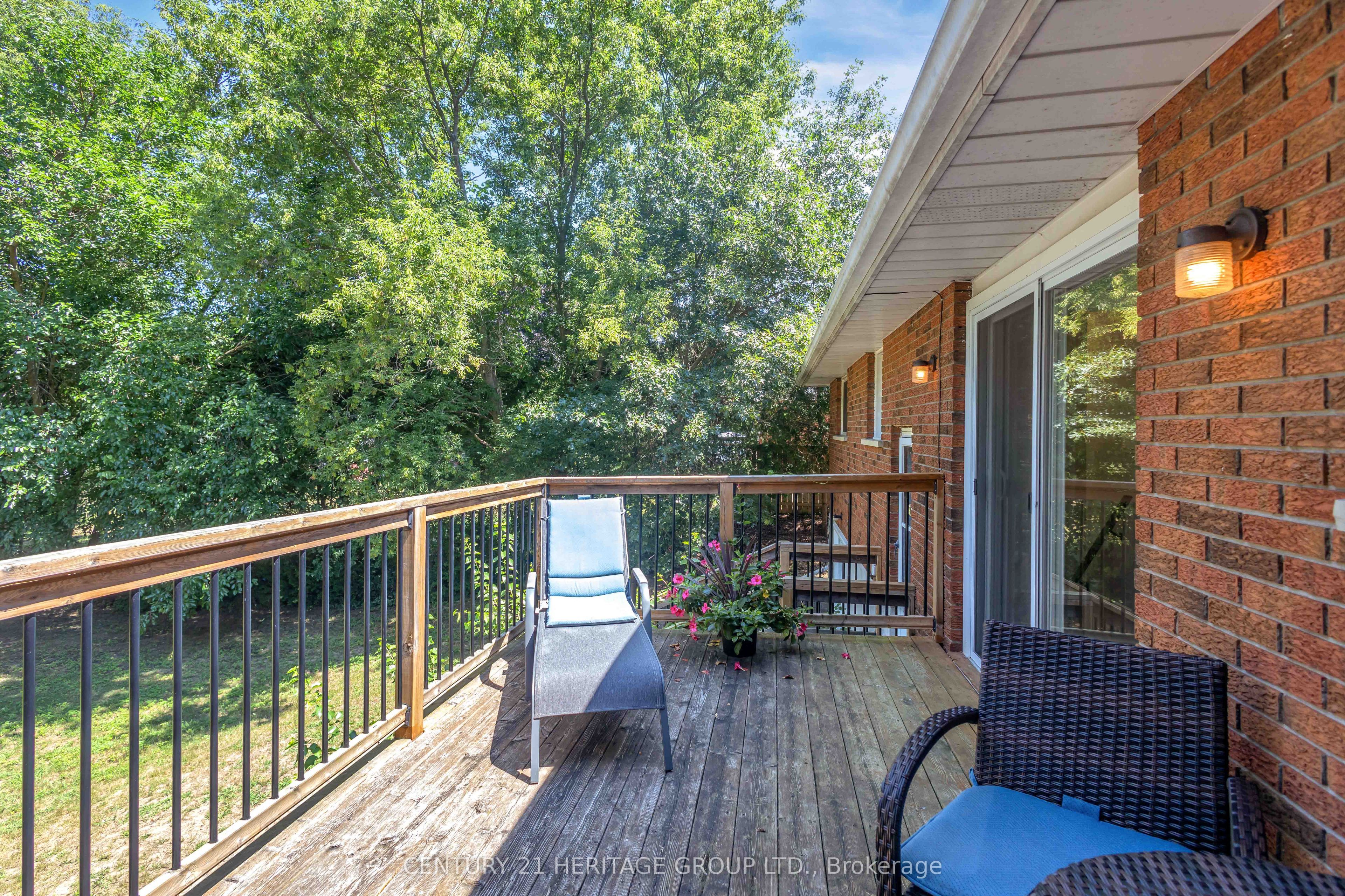 30 Ridgeway Avenue Property Photo 16