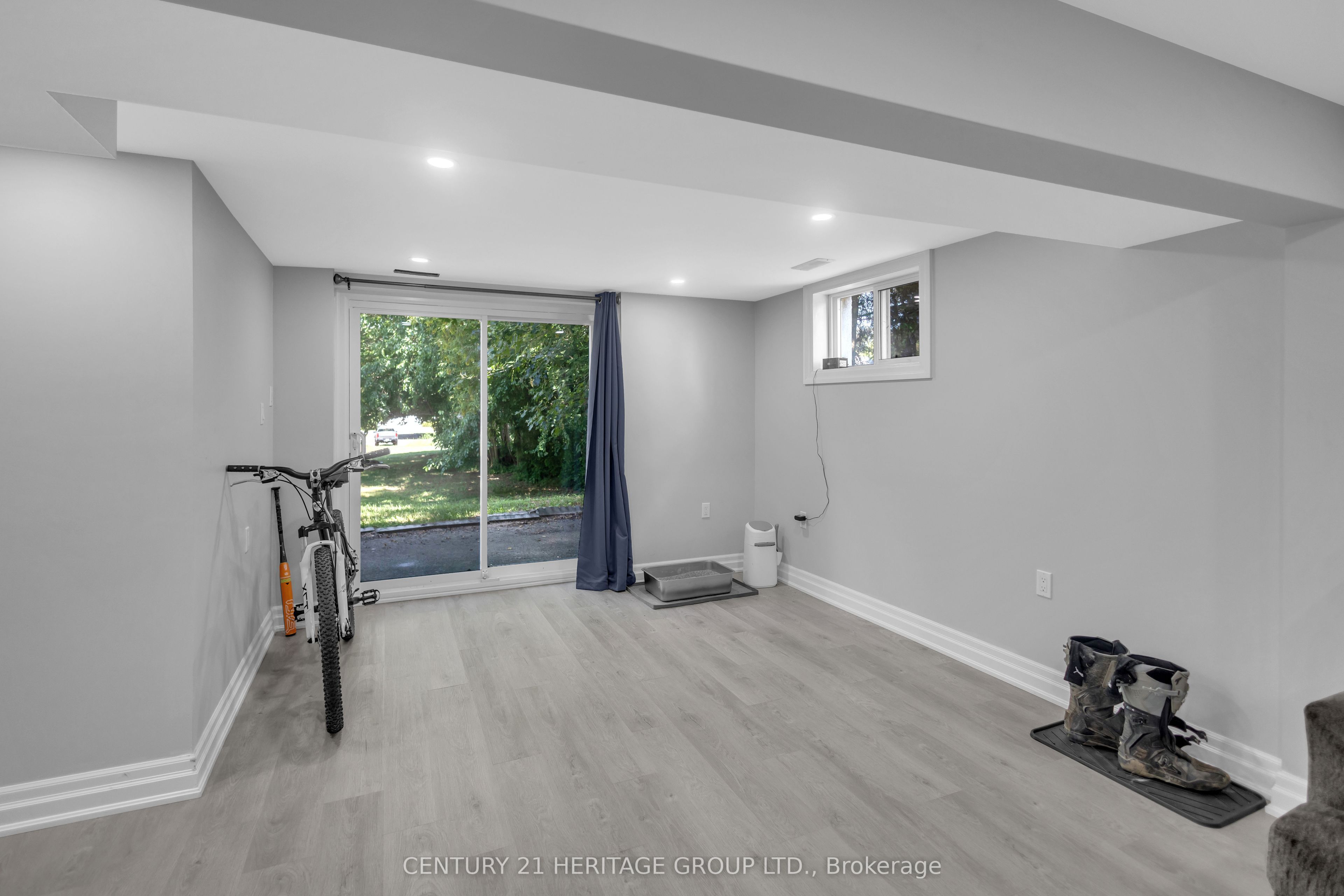 30 Ridgeway Avenue Property Photo 25