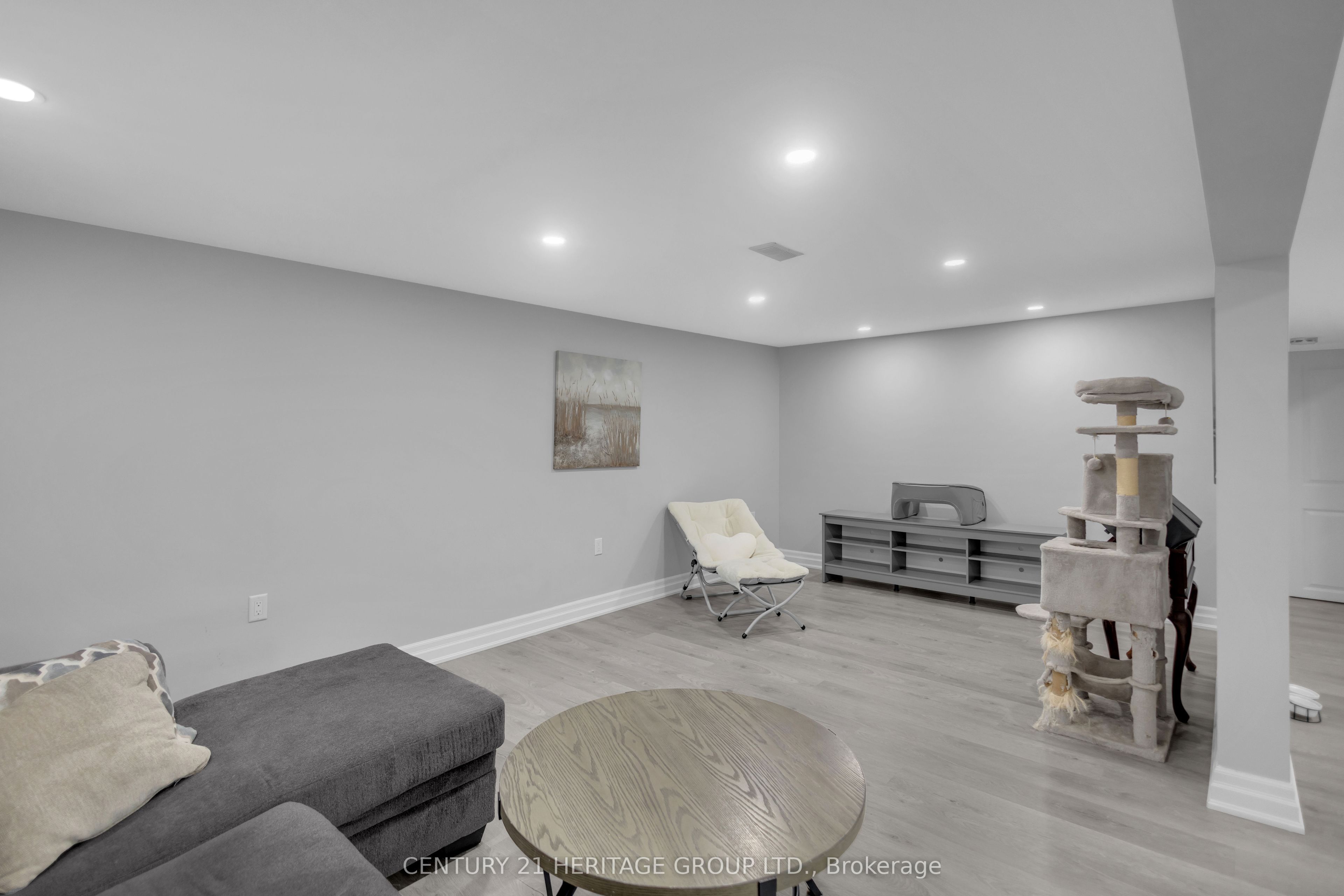 30 Ridgeway Avenue Property Photo 27