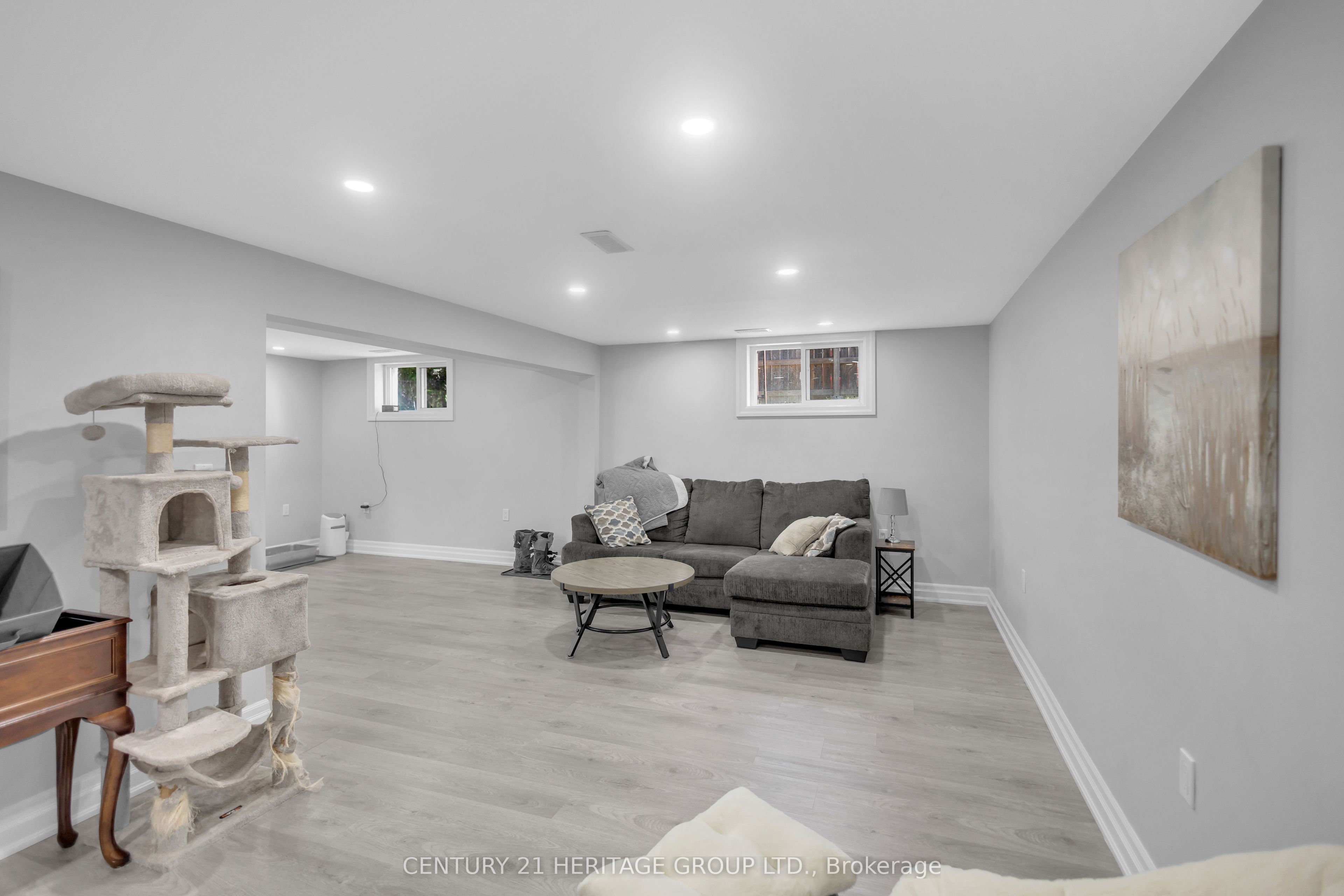 30 Ridgeway Avenue Property Photo 28