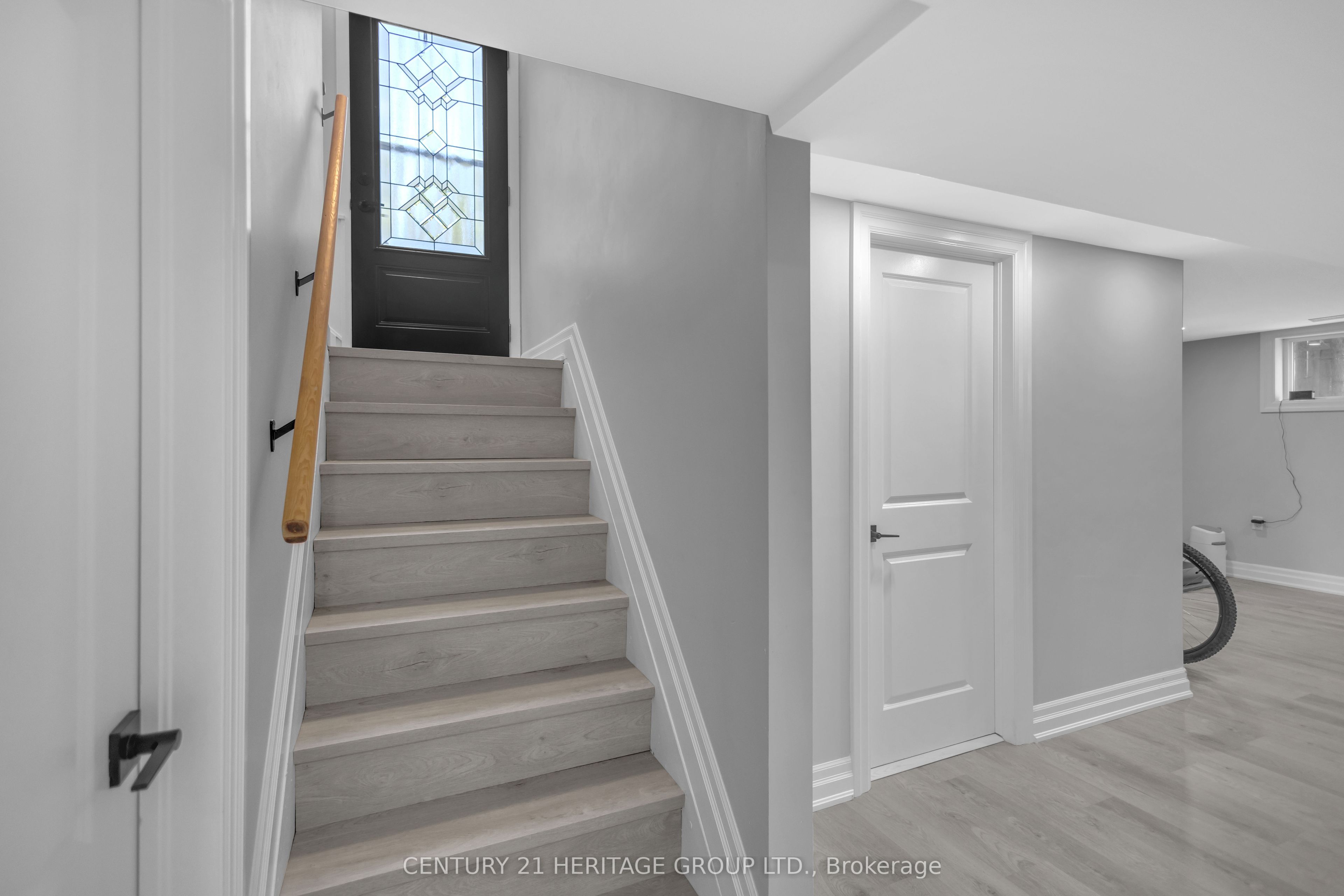 30 Ridgeway Avenue Property Photo 29