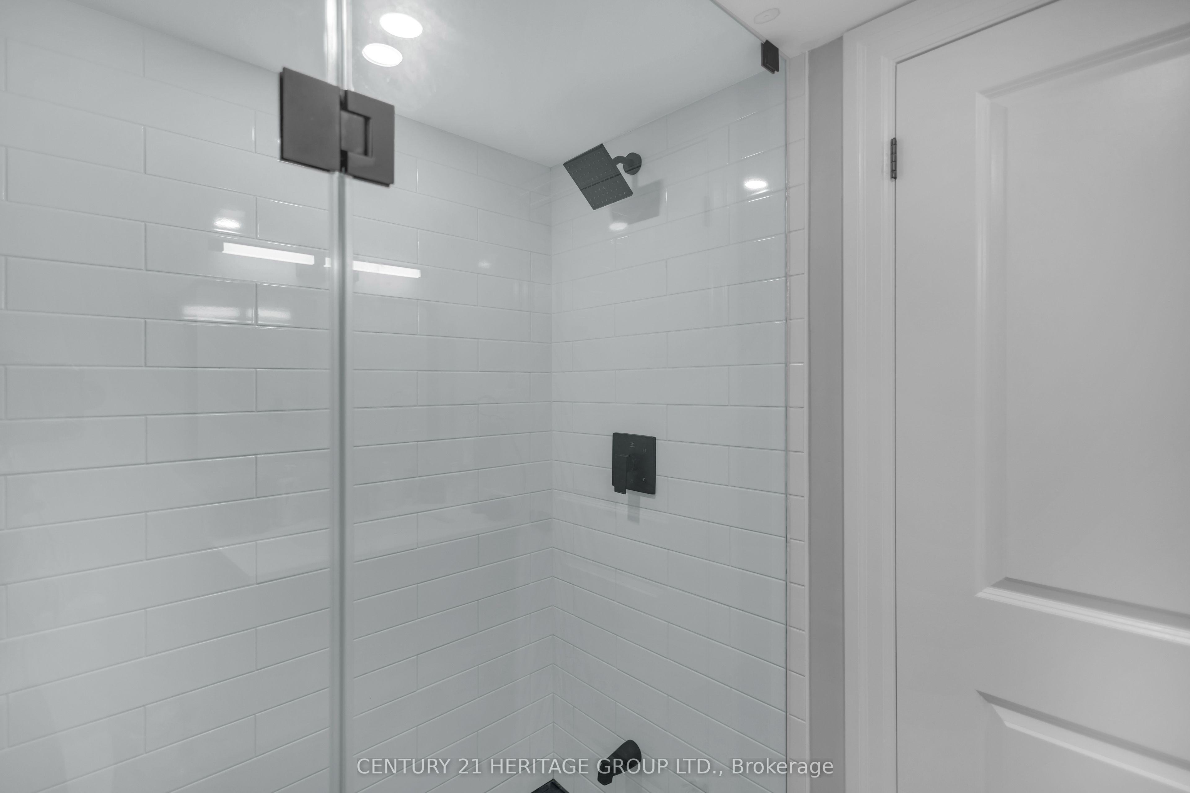 30 Ridgeway Avenue Property Photo 34
