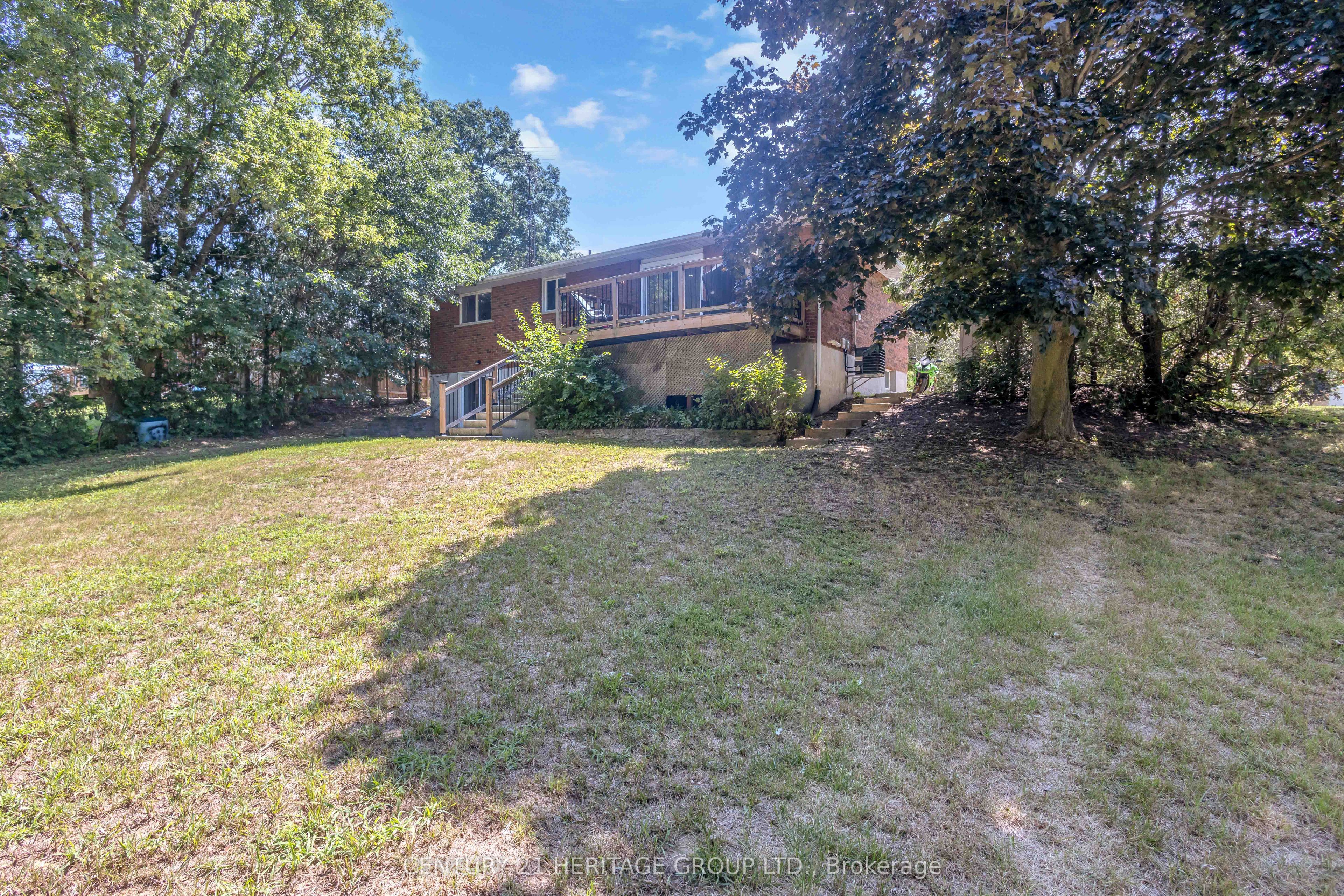 30 Ridgeway Avenue Property Photo 36