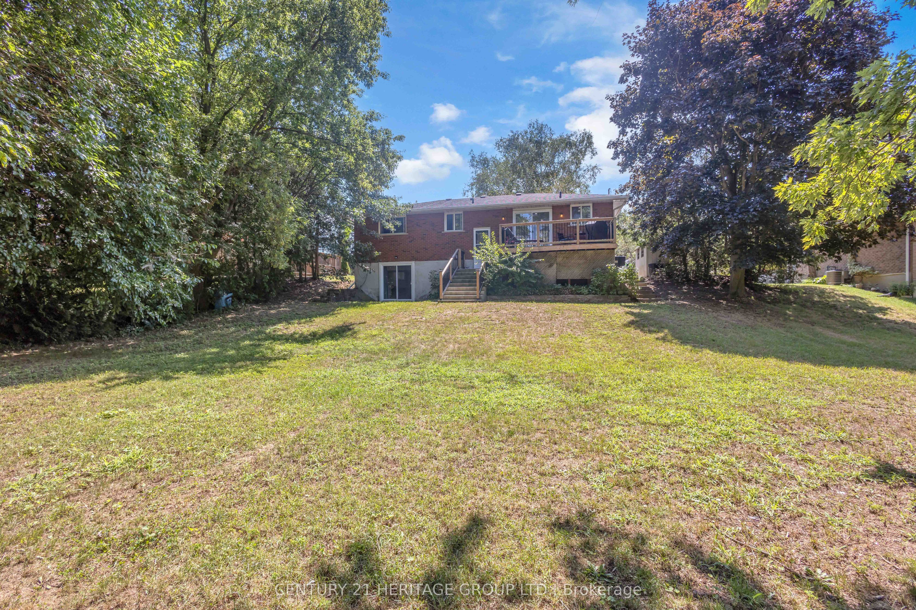 30 Ridgeway Avenue Property Photo 37