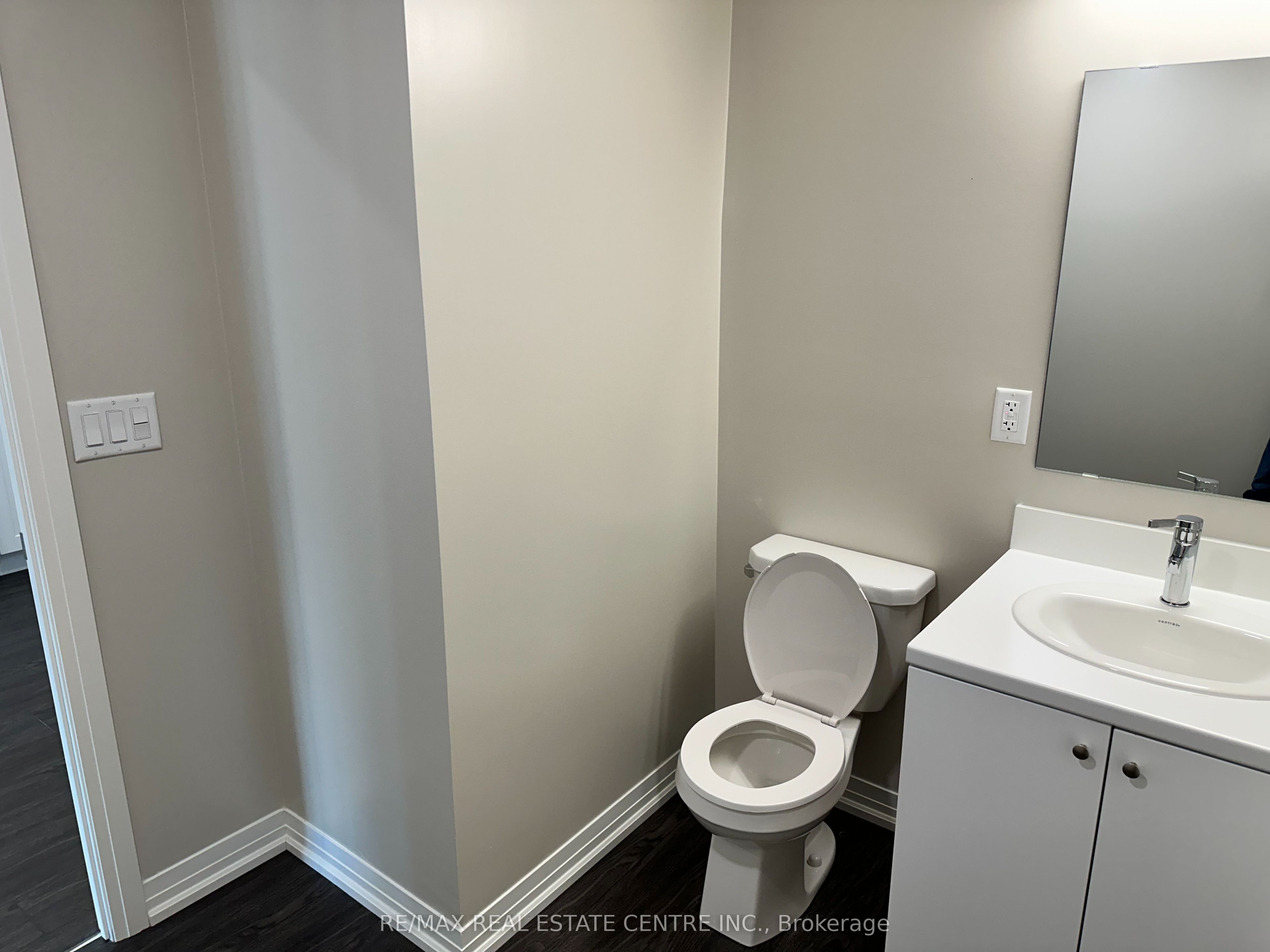 50 Herrick Avenue 243 Property Photo 8