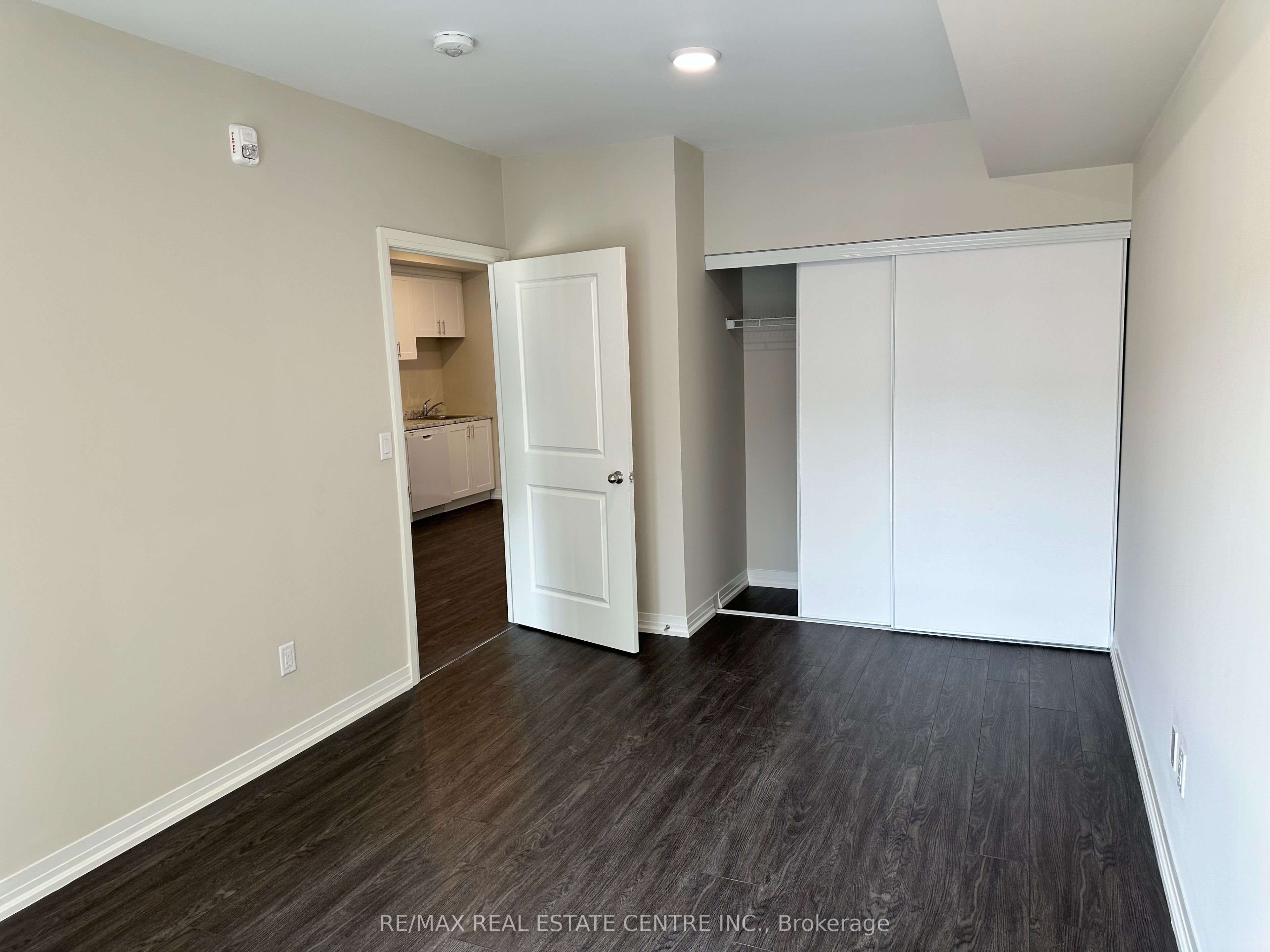 50 Herrick Avenue 243 Property Photo 13