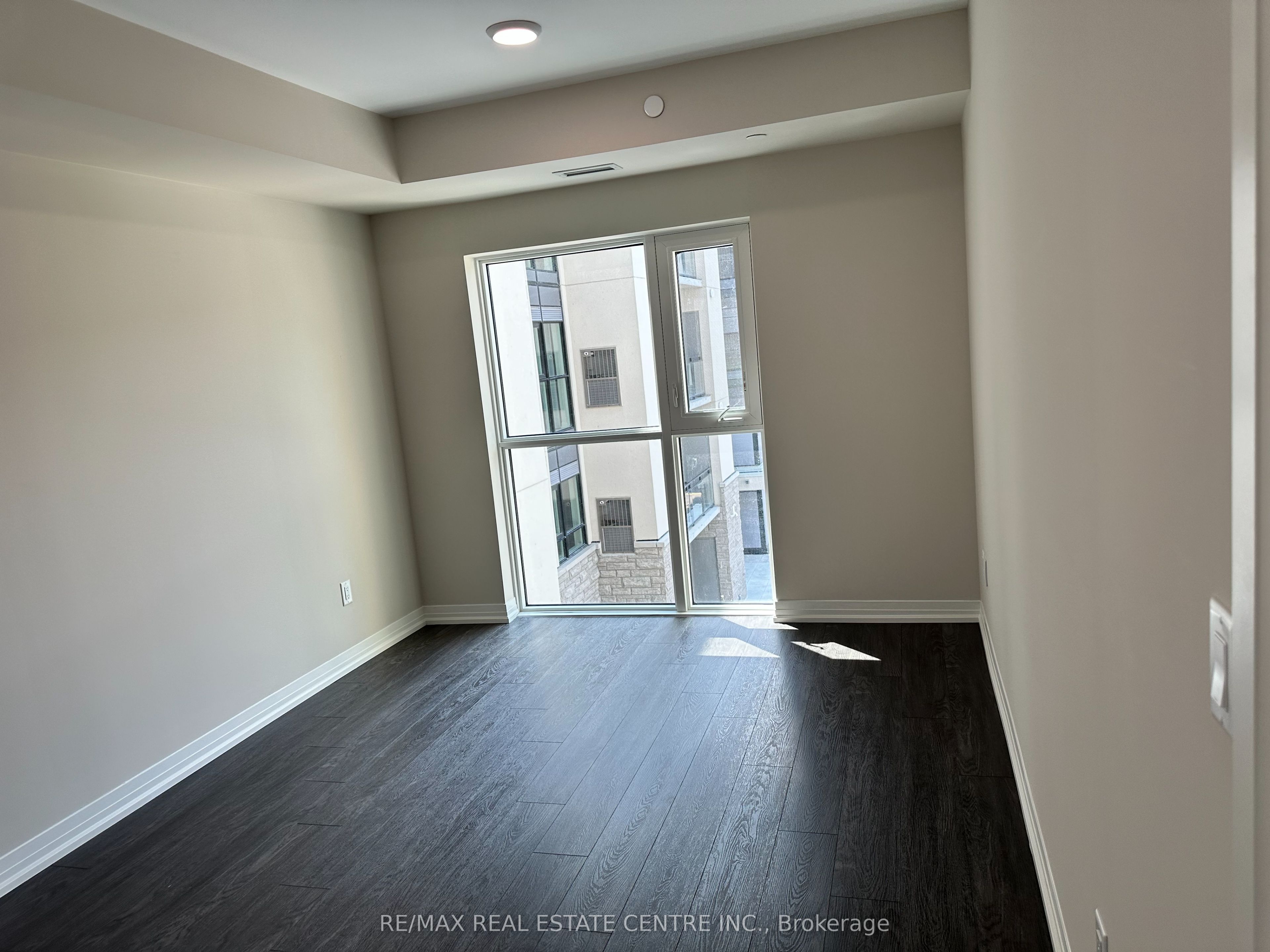 50 Herrick Avenue 243 Property Photo 16